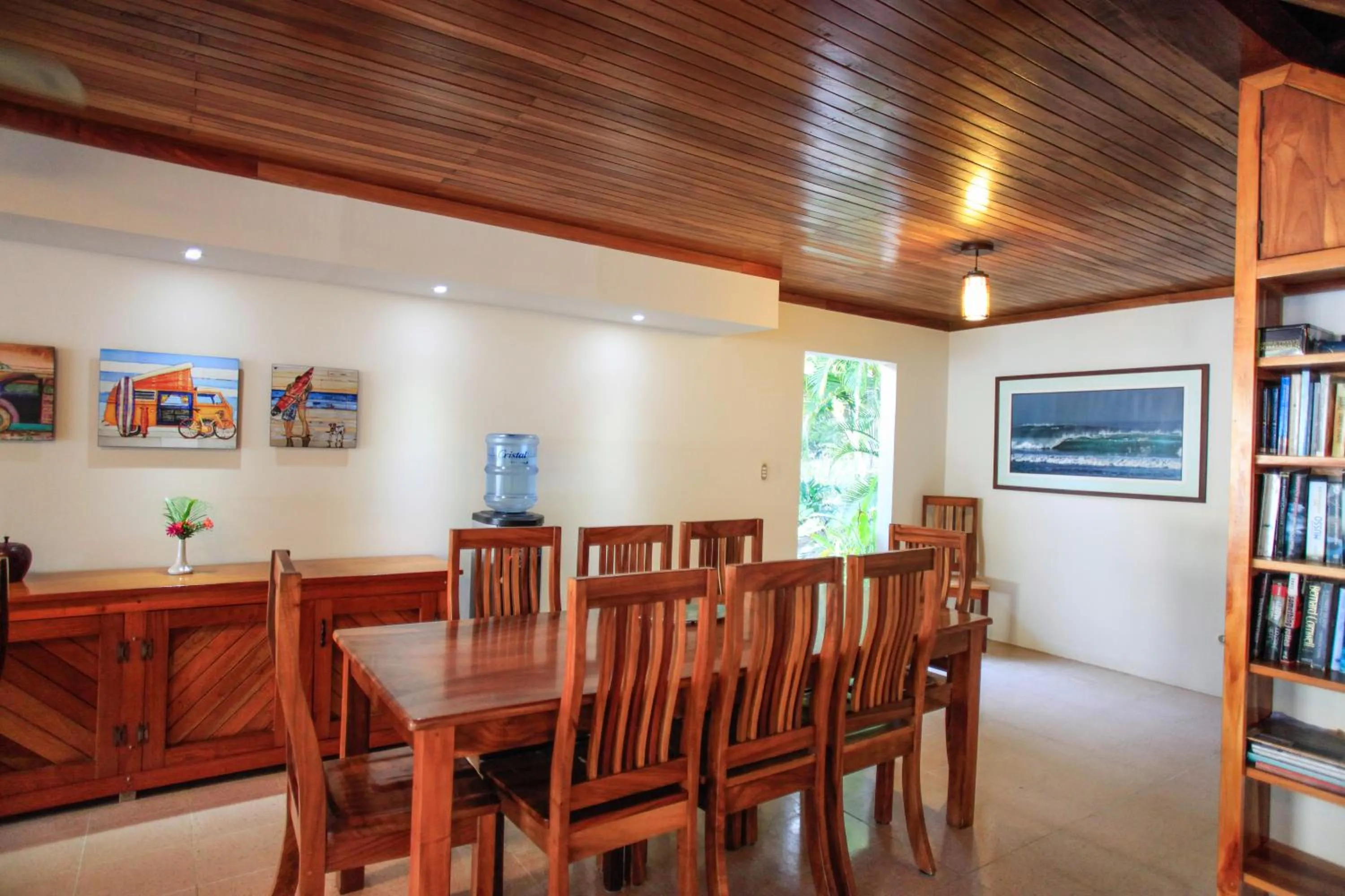 Dining area in Casa Cecilia Beach Front
