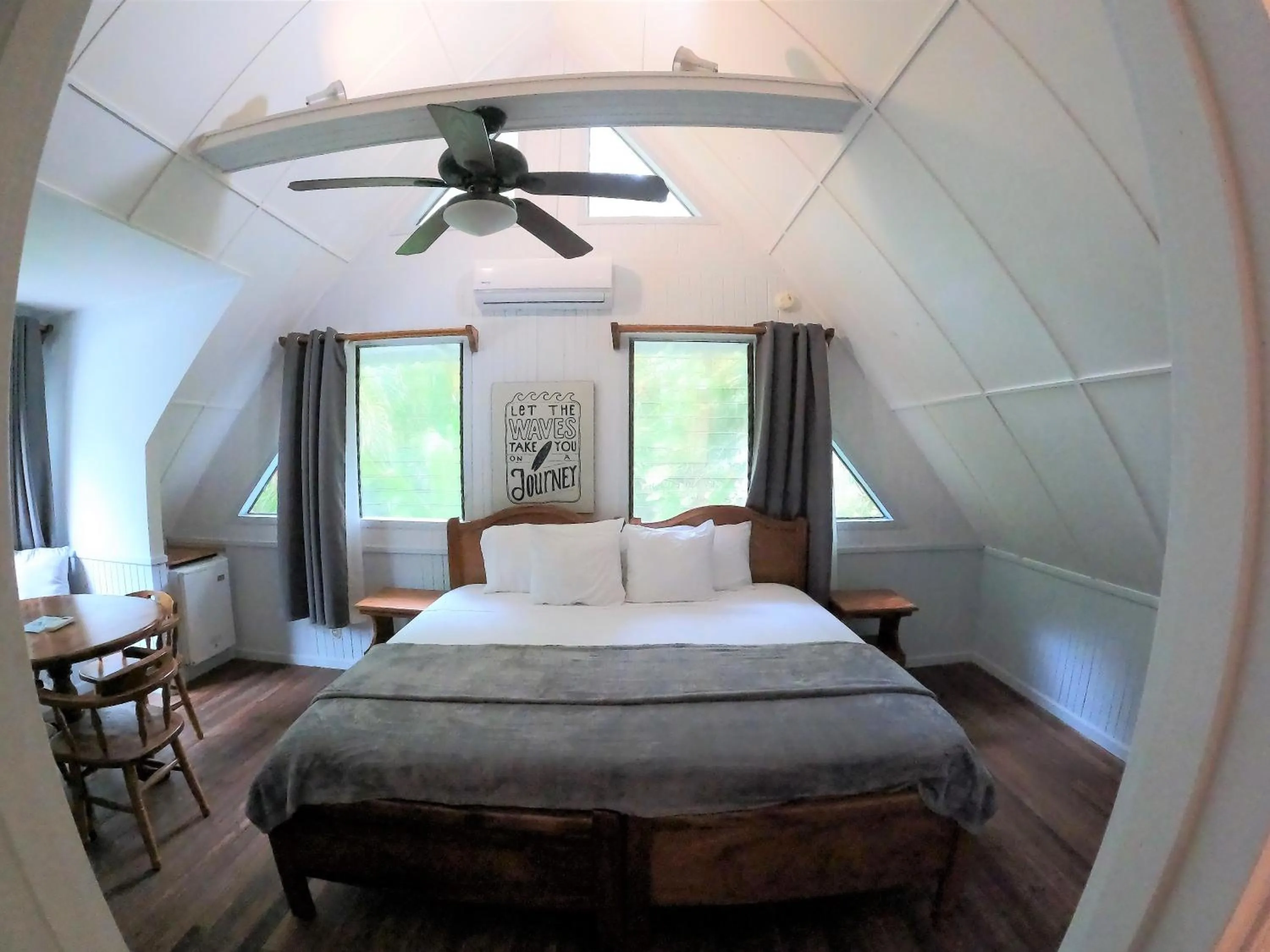 Bed in Casa Cecilia Beach Front