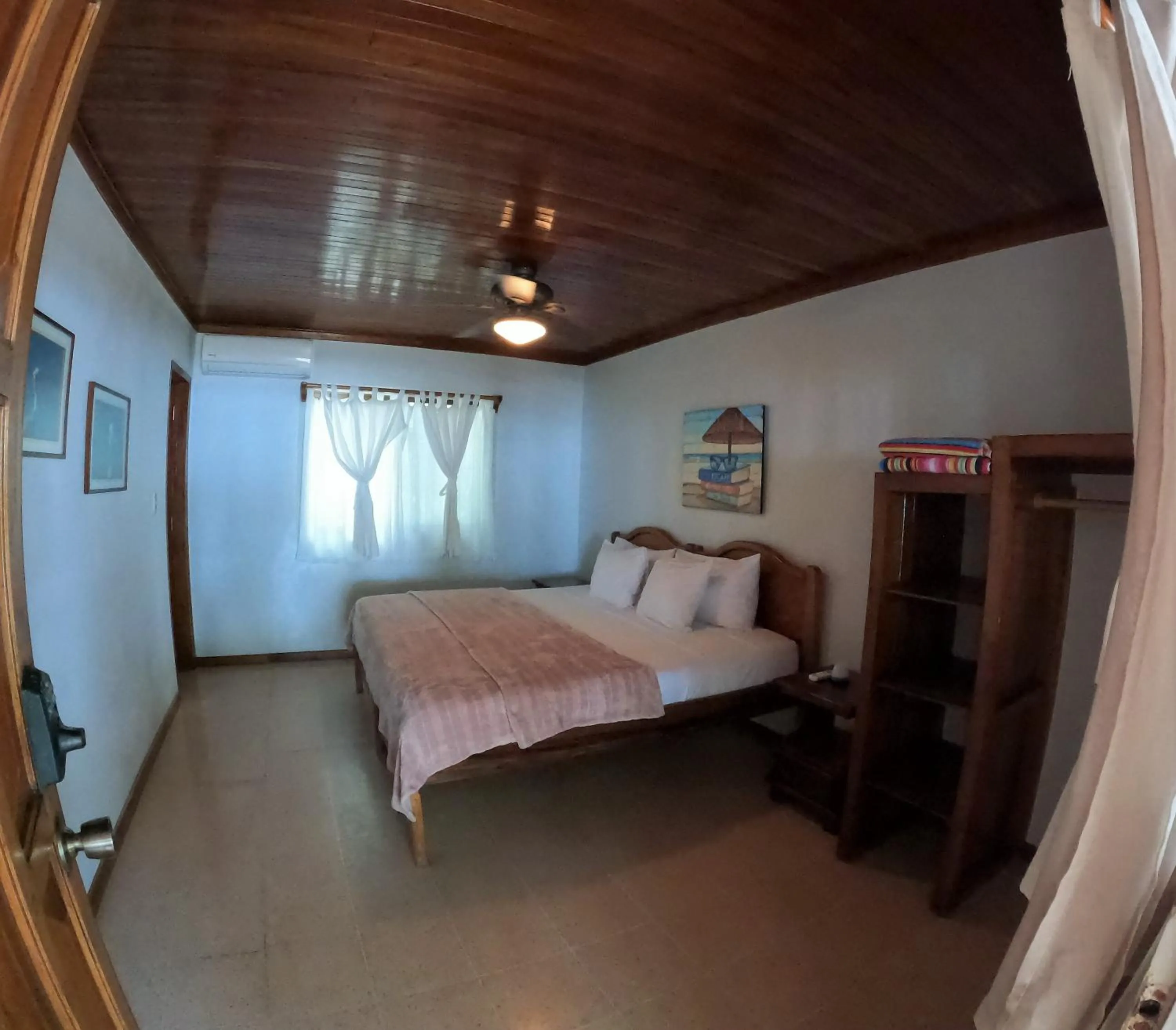 Bedroom, Bed in Casa Cecilia Beach Front
