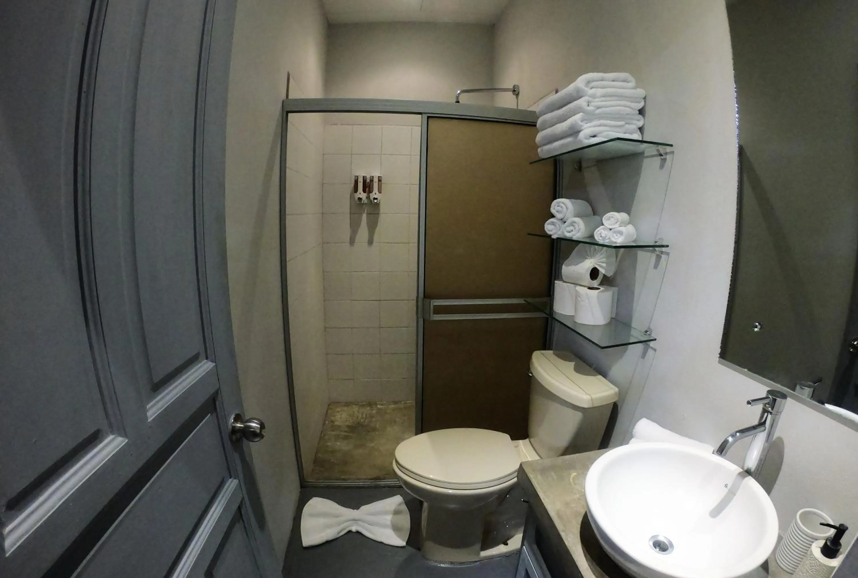 Bathroom in Casa Cecilia Beach Front