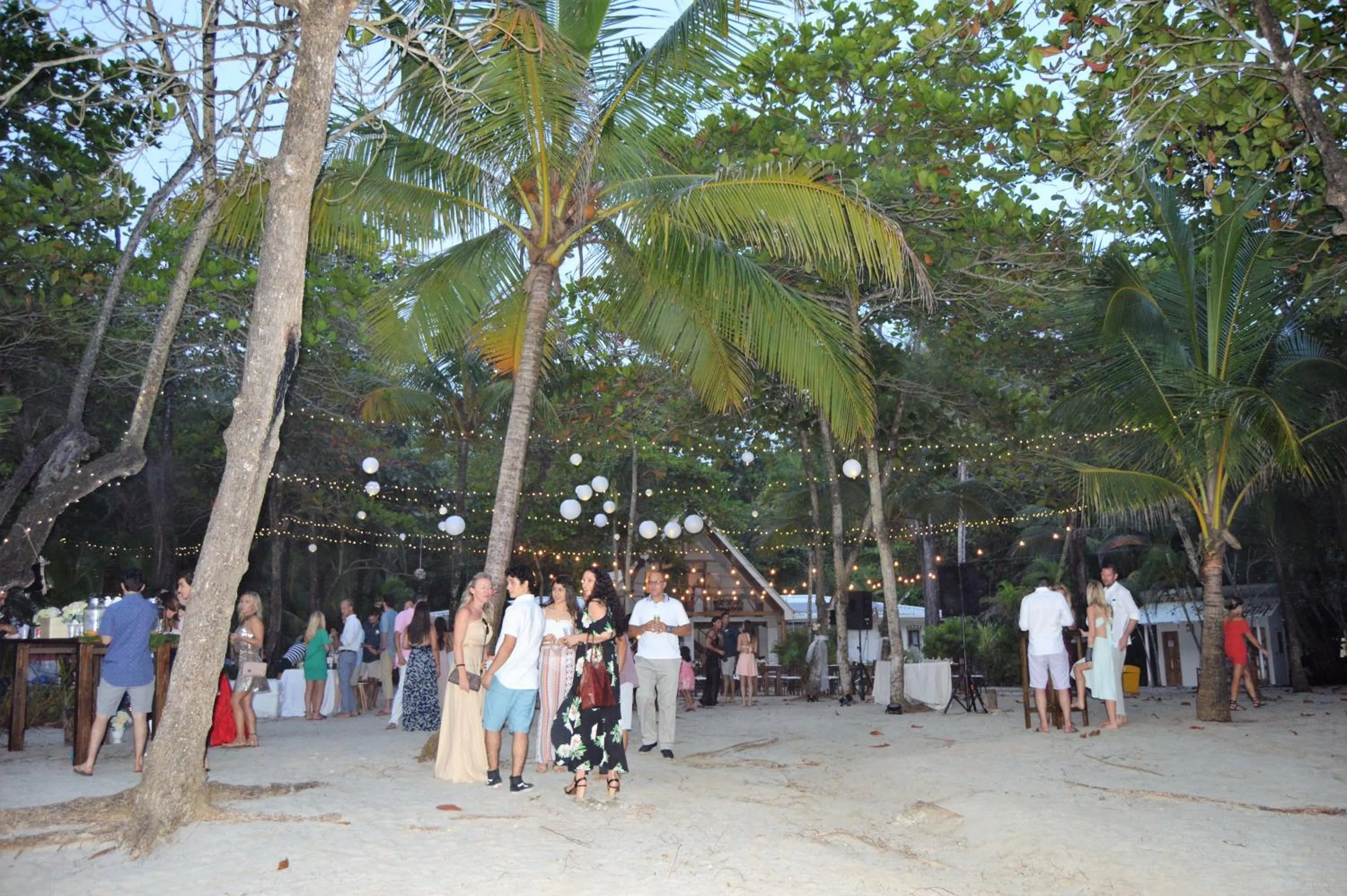 People in Casa Cecilia Beach Front