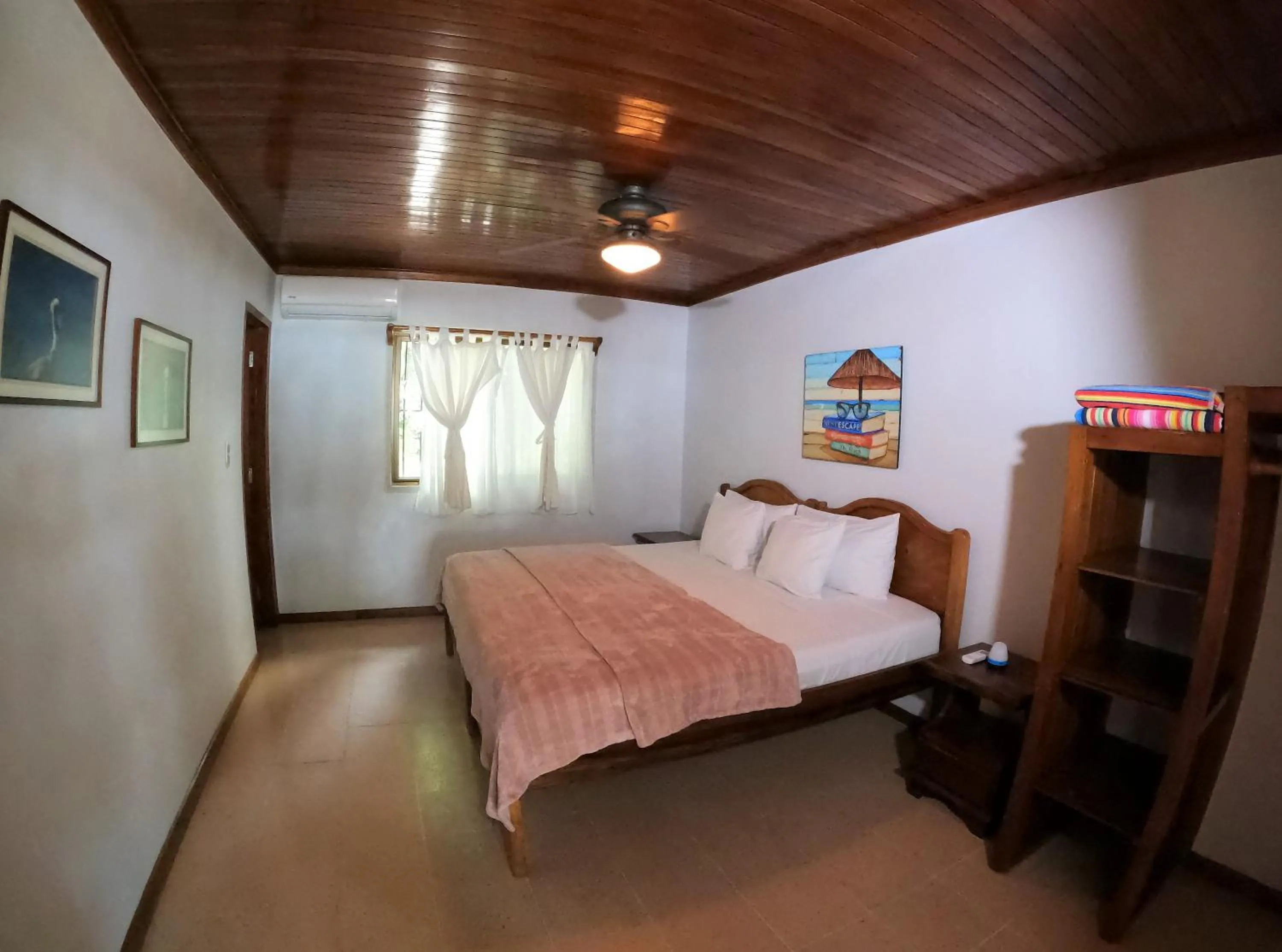 Bedroom, Bed in Casa Cecilia Beach Front