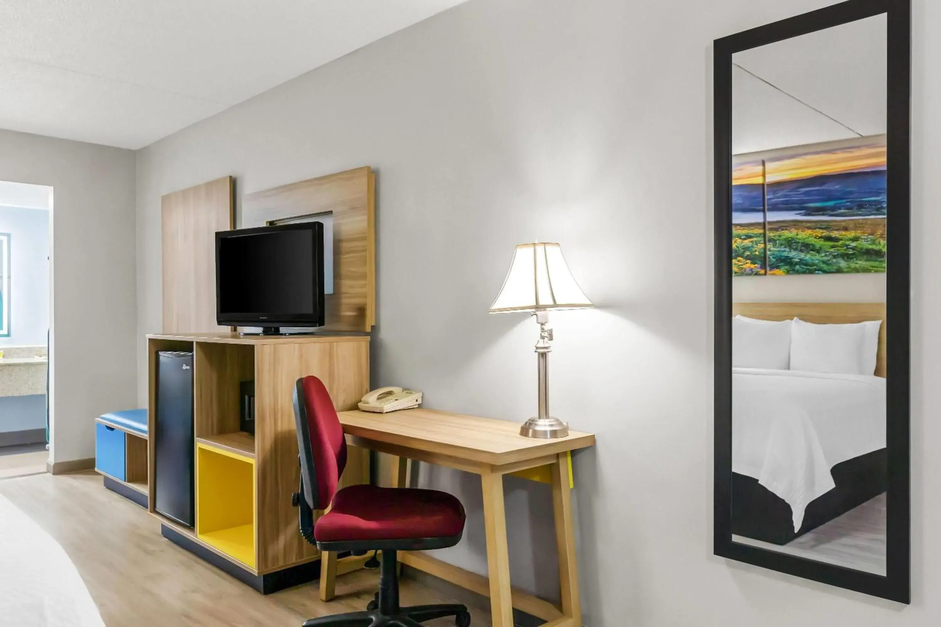 Bed in Days Inn by Wyndham Salina South Bed in Days Inn by Wyndham Salina South