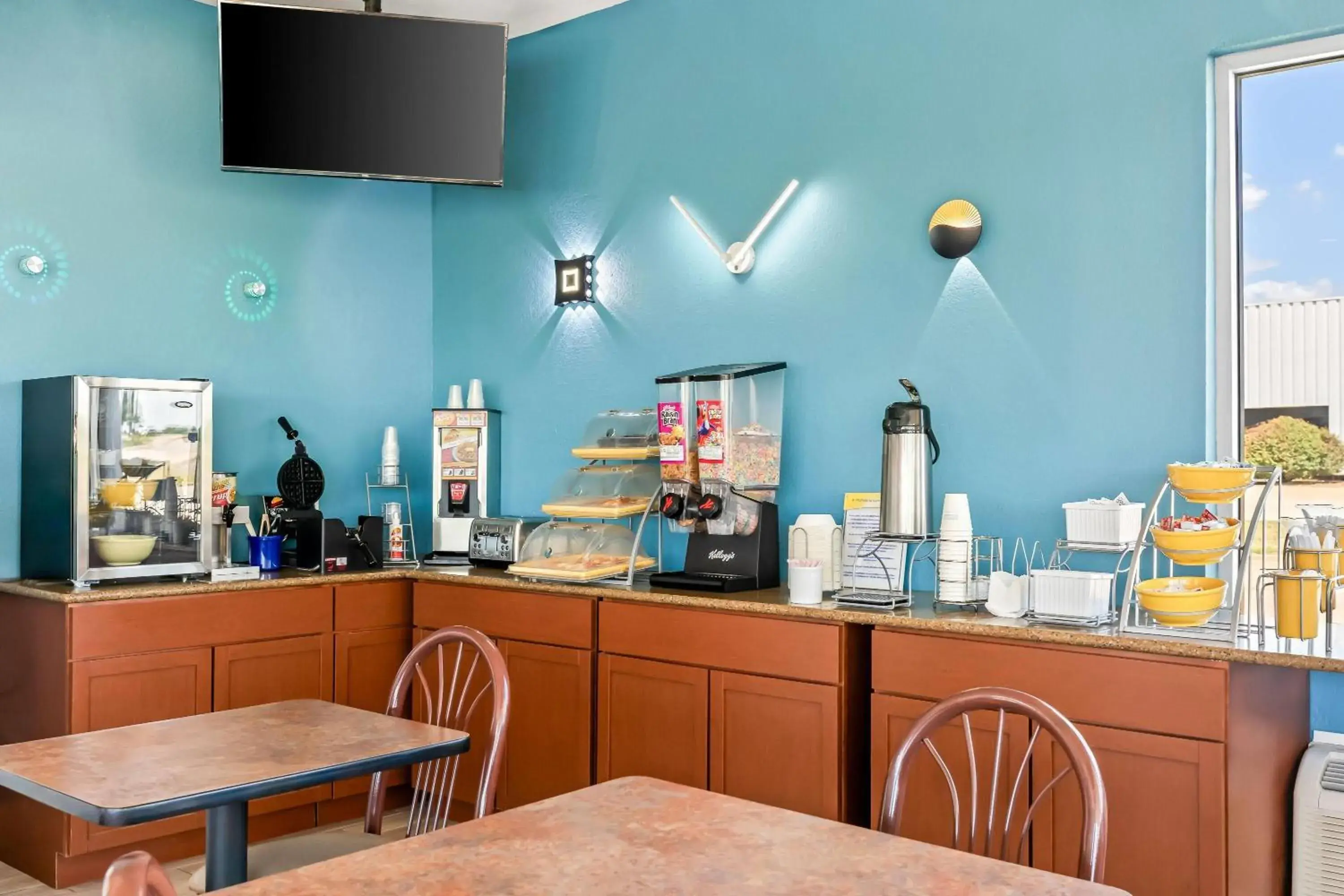 Property building in Days Inn by Wyndham Salina South Property building in Days Inn by Wyndham Salina South