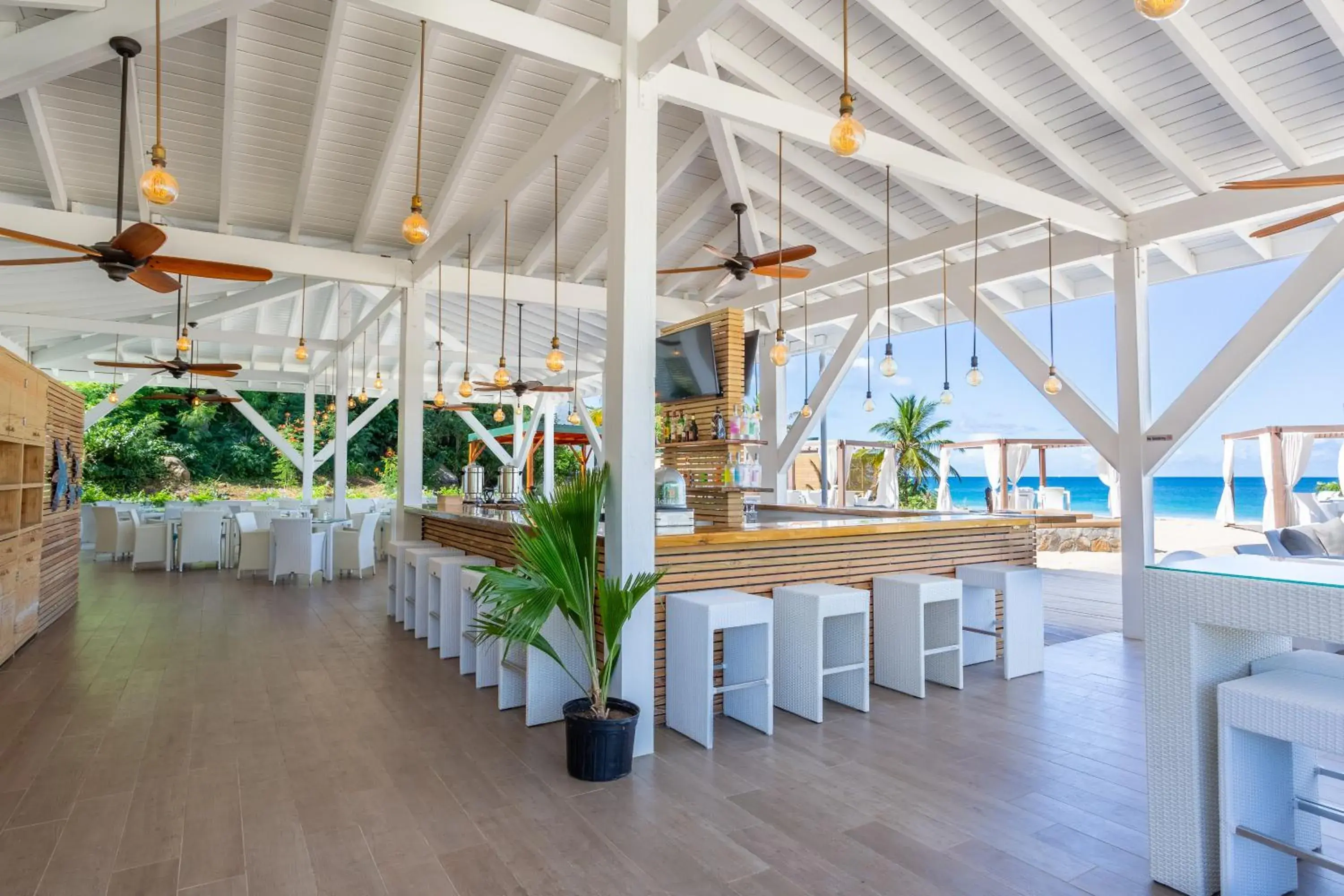 Restaurant/places to eat in Wyndham Tortola BVI Lambert Beach Resort Restaurant/places to eat in Wyndham Tortola BVI Lambert Beach Resort