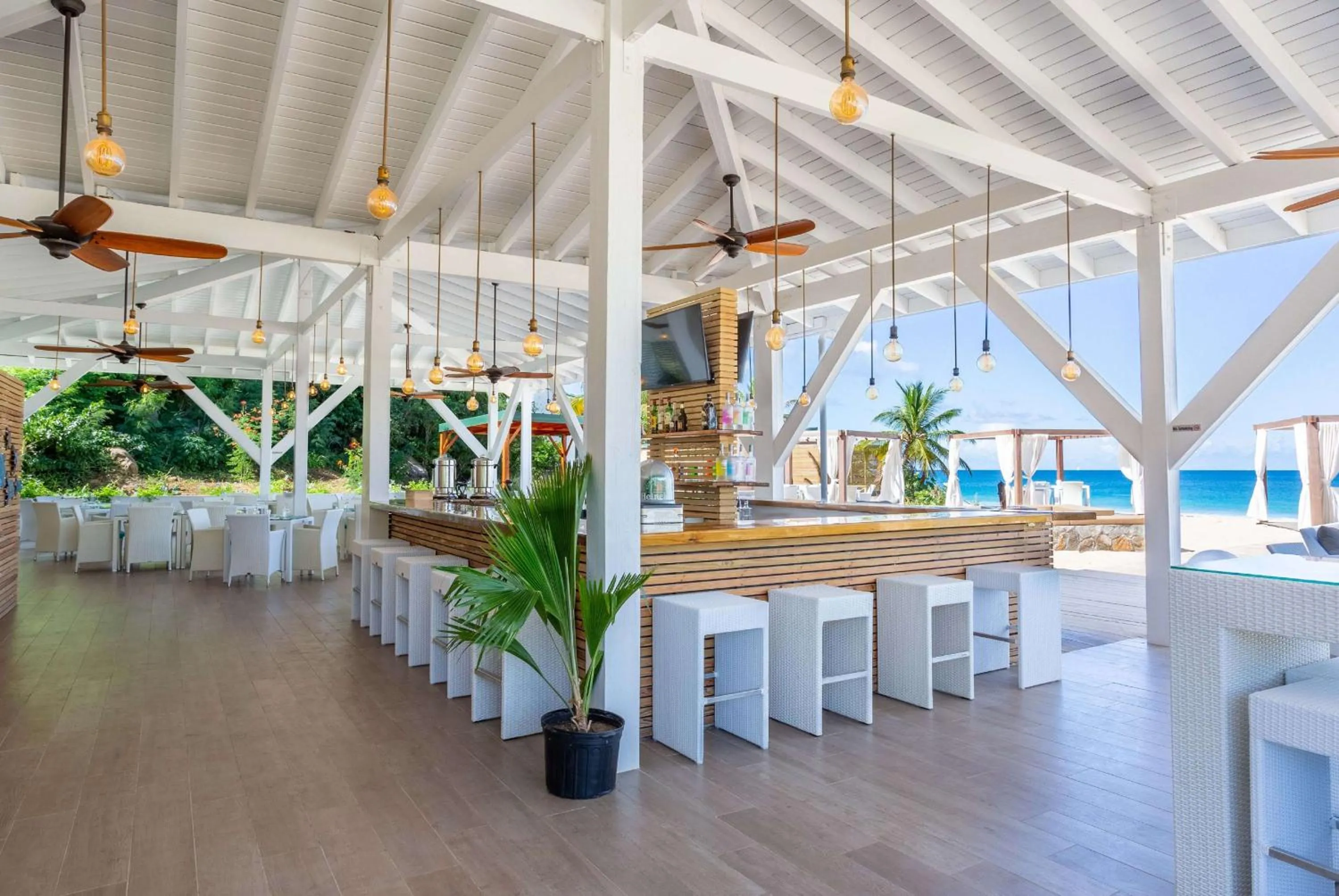 Restaurant/places to eat in Wyndham Tortola BVI Lambert Beach Resort