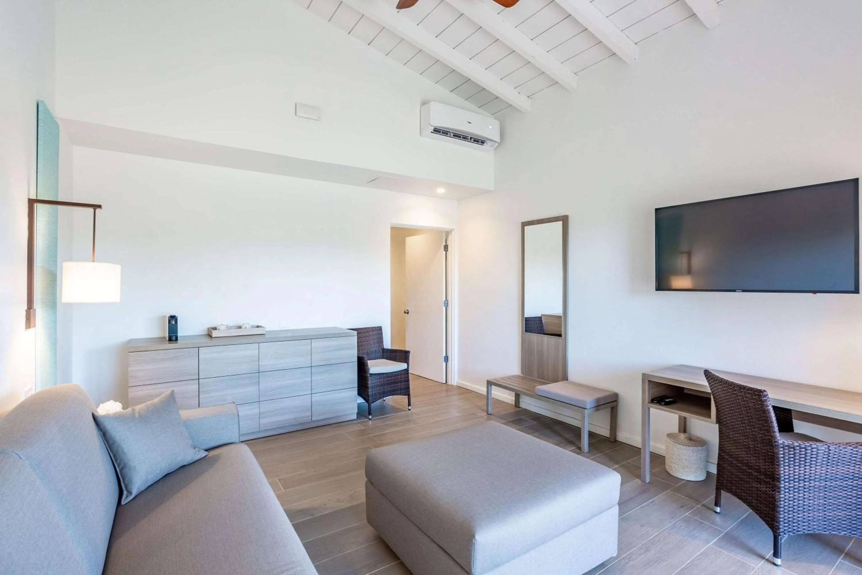 Photo of the whole room in Wyndham Tortola BVI Lambert Beach Resort