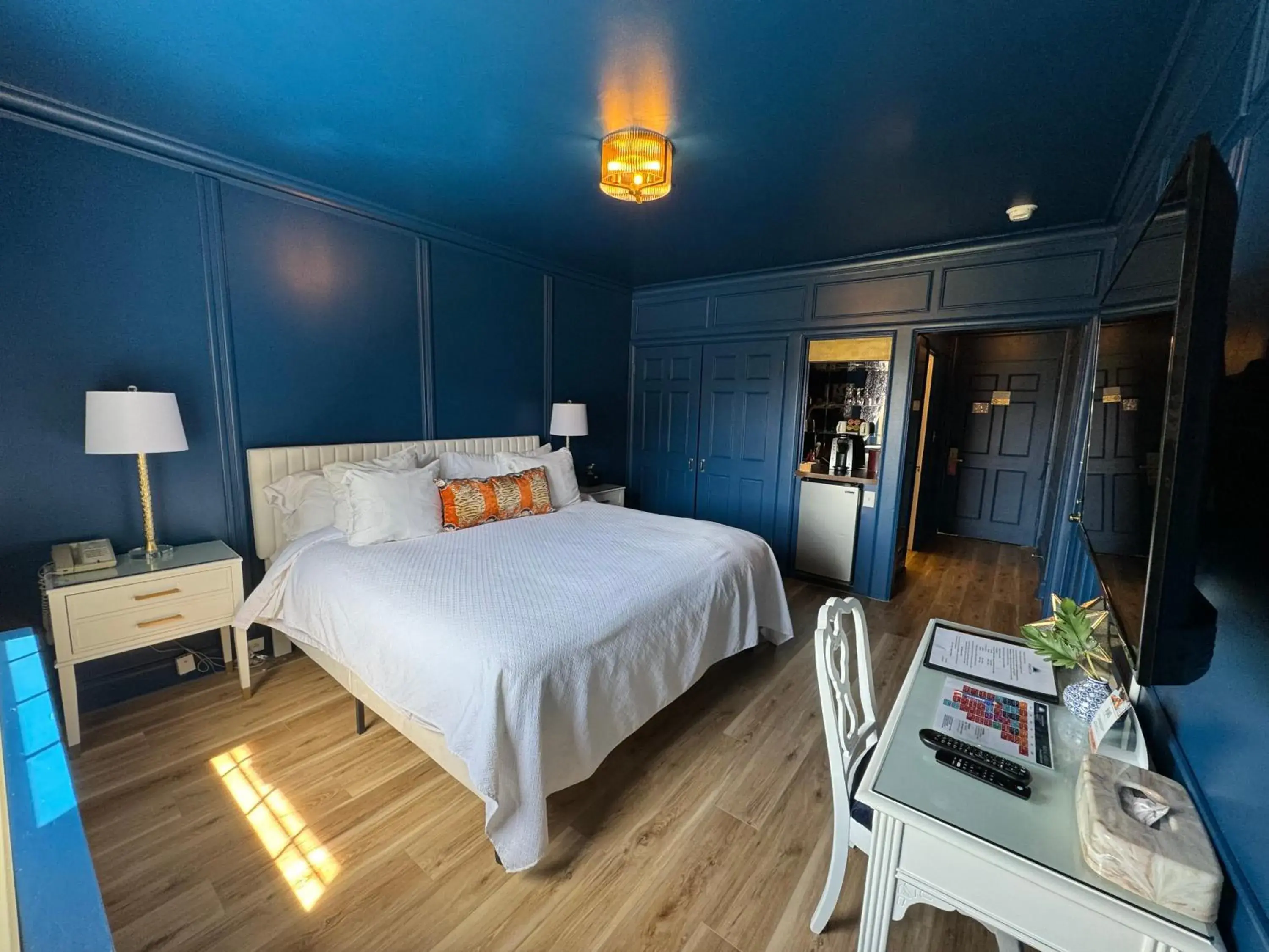 Bed in Spokane Club Hotel Bed in Spokane Club Hotel