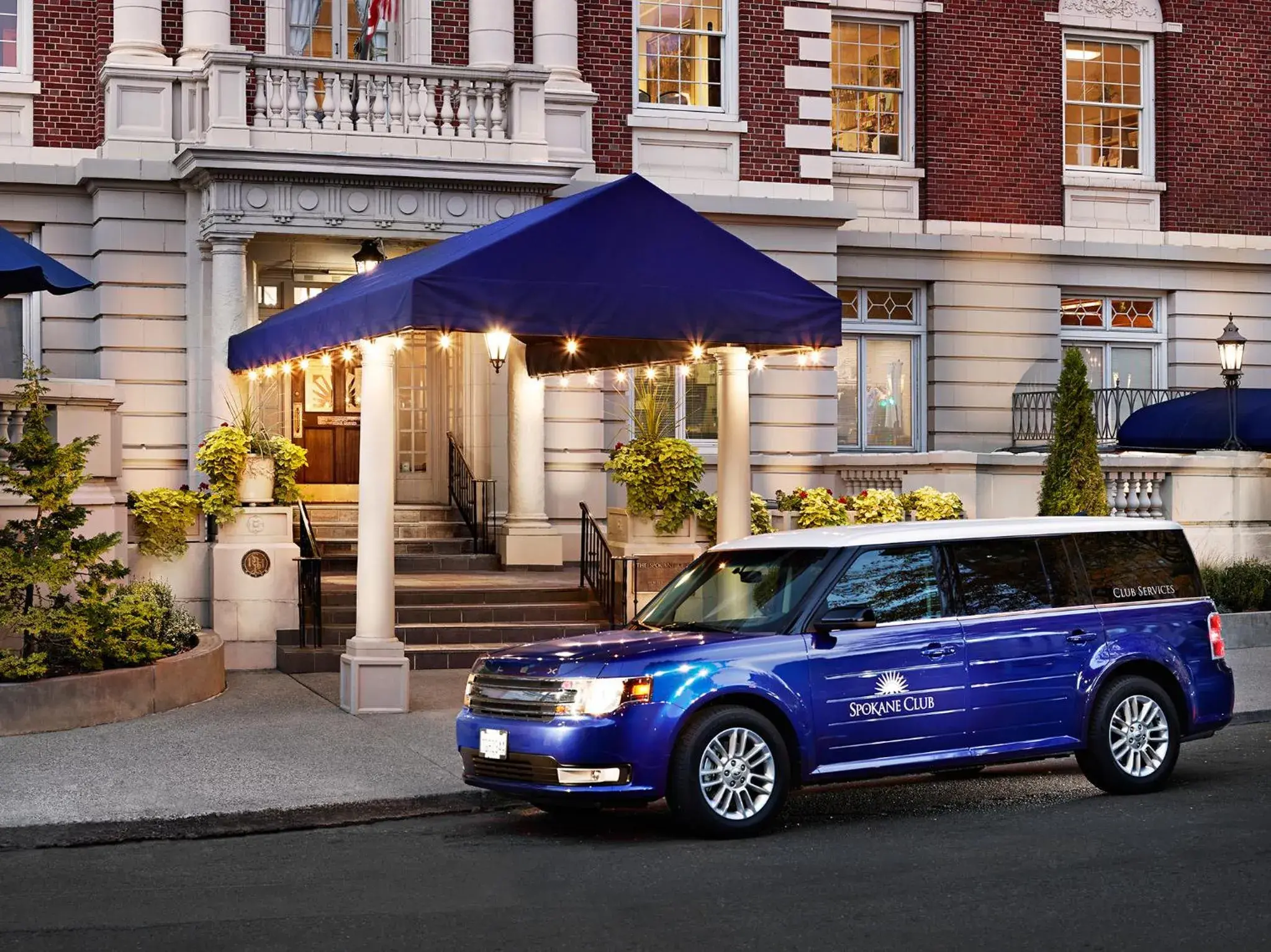 Property building in Spokane Club Hotel Property building in Spokane Club Hotel