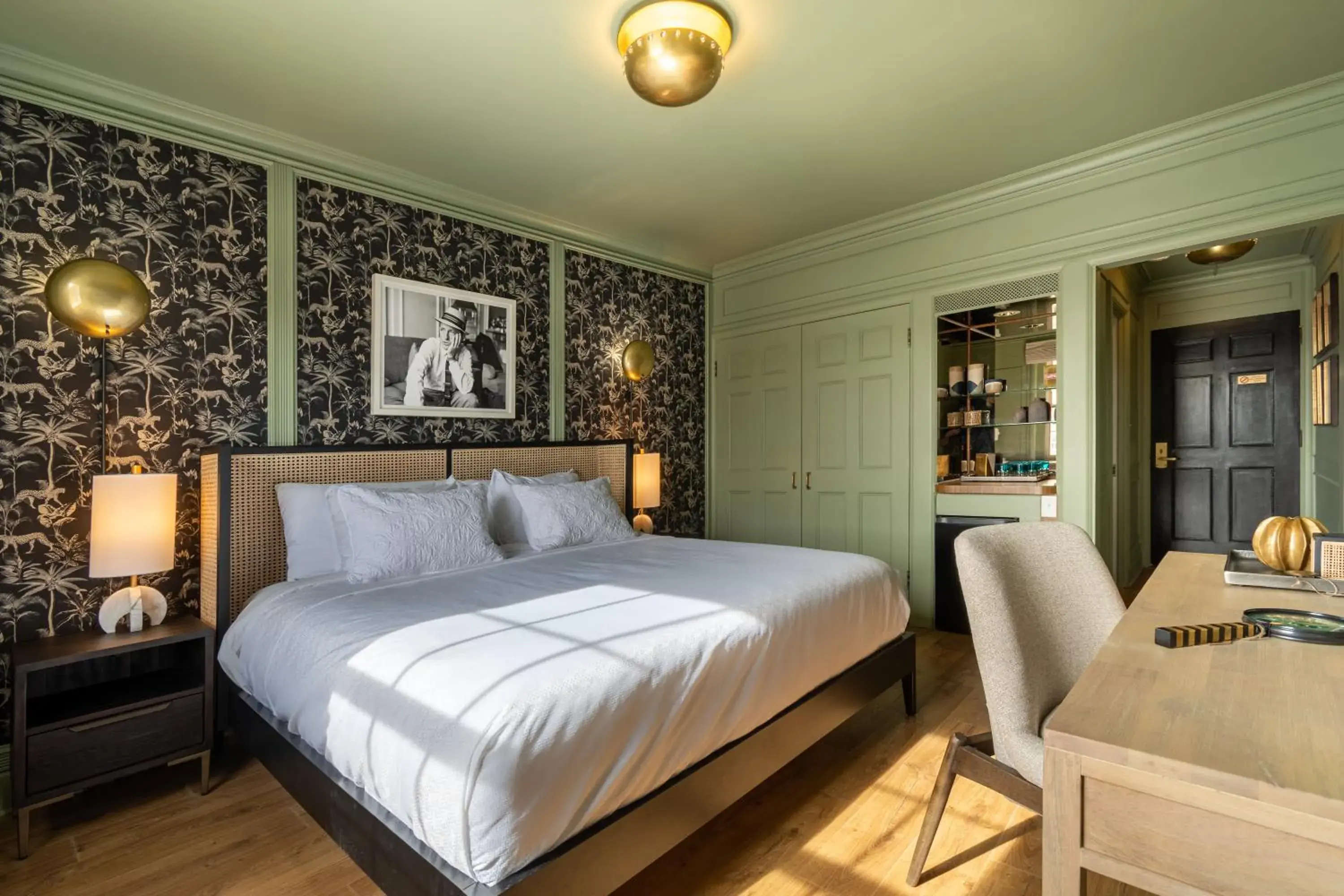 Bed in Spokane Club Hotel Bed in Spokane Club Hotel