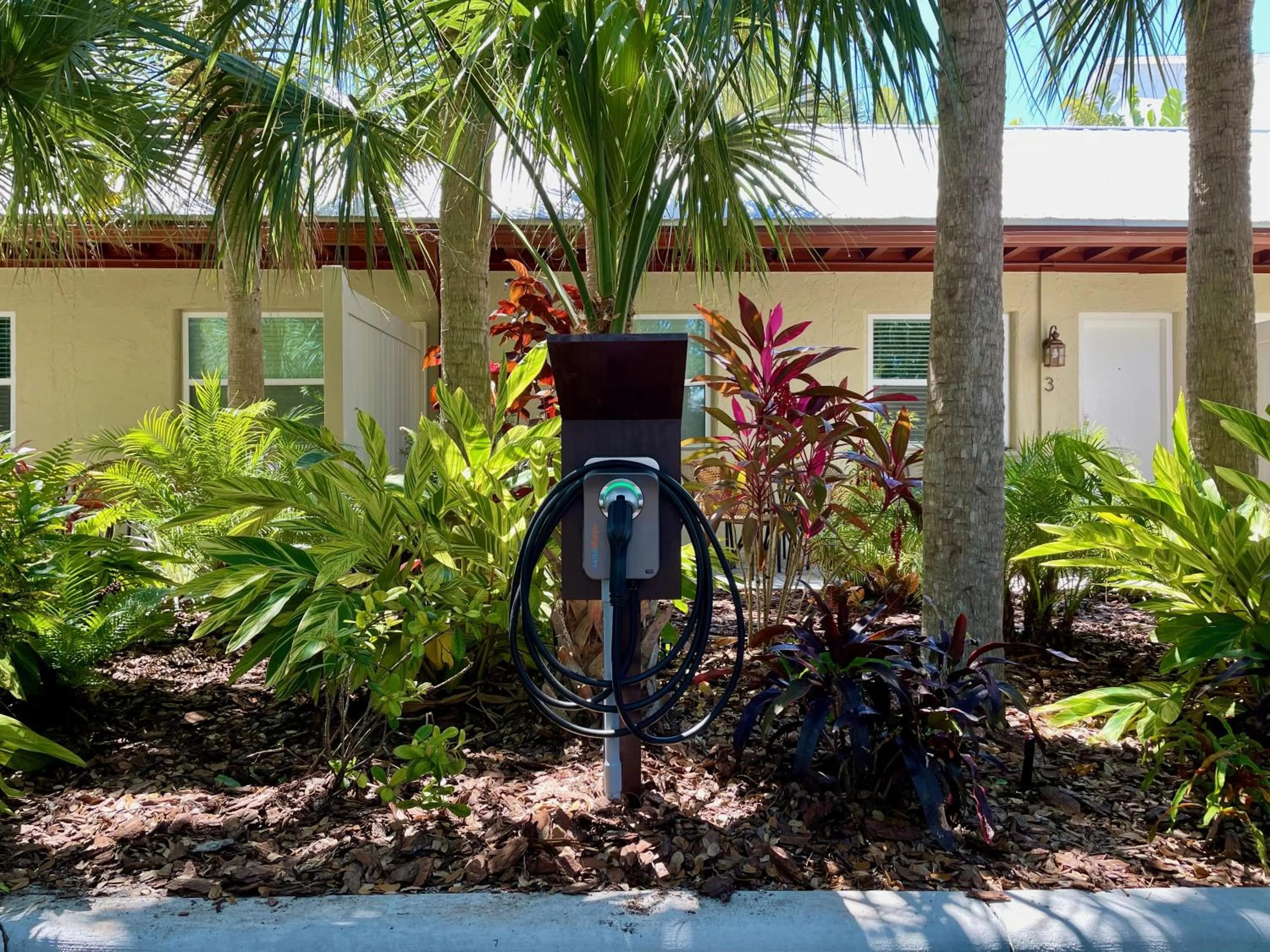 Siesta Heron Suites & Villas