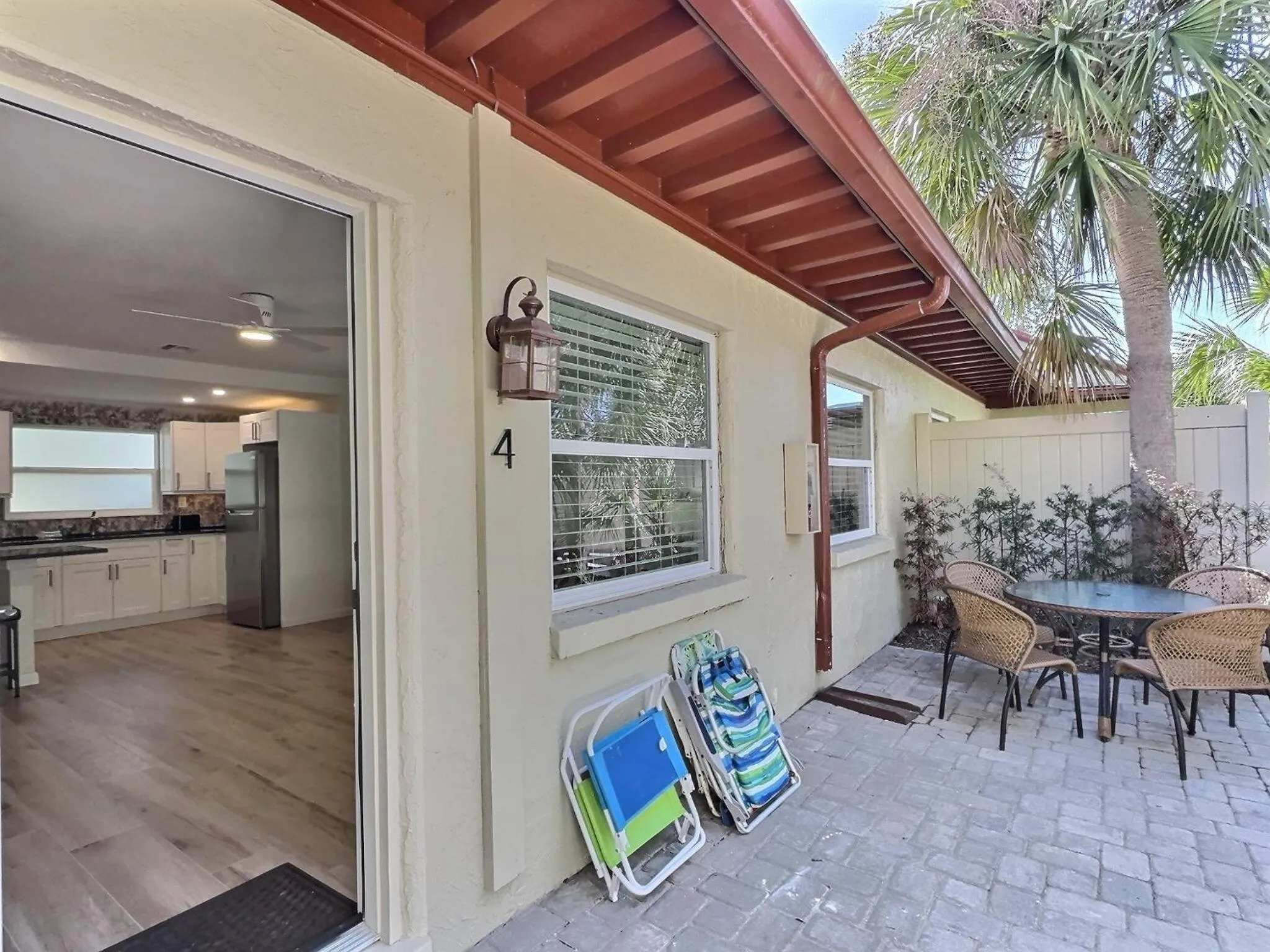 Patio in Siesta Heron Suites & Villas