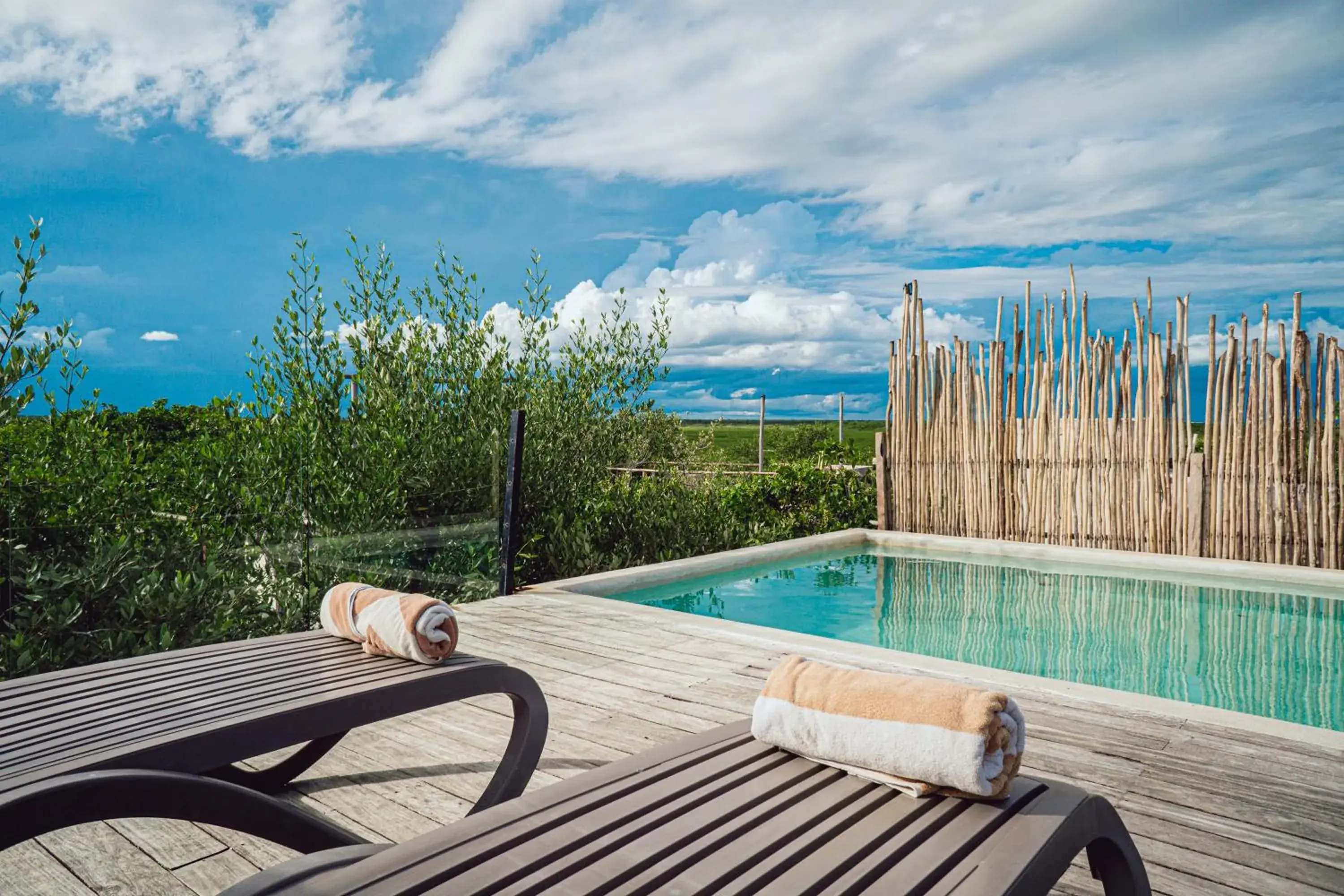 Swimming pool in Sunset House Swimming pool in Sunset House