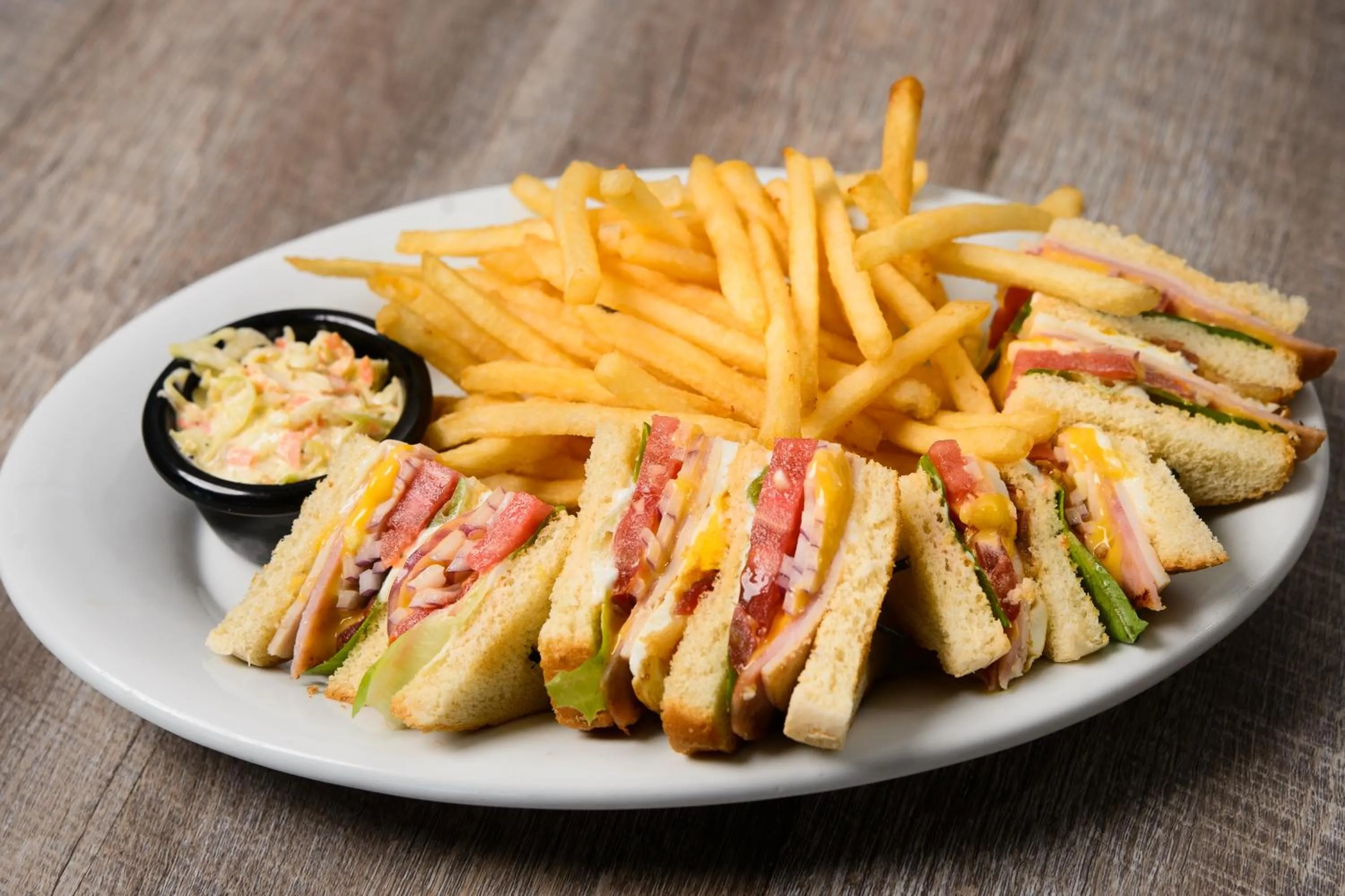 Food and drinks in Marina Hotel at Shelter Bay