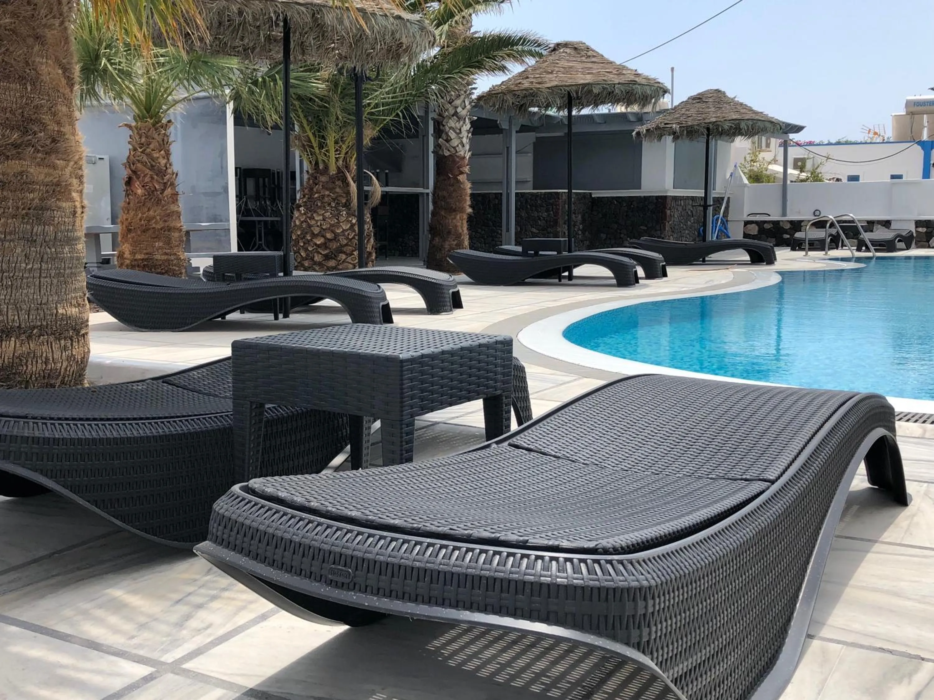 Black Coast Santorini