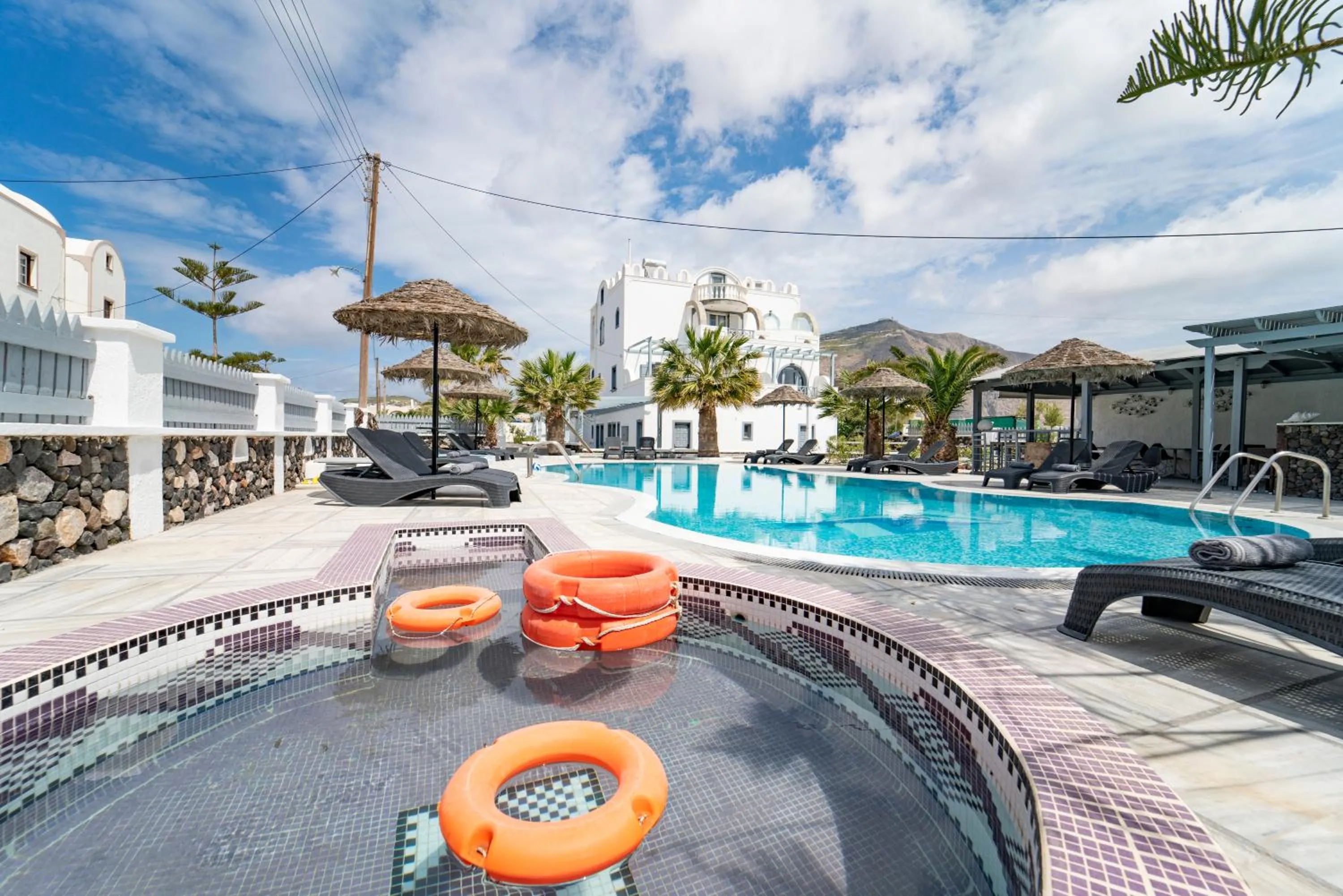 Black Coast Santorini