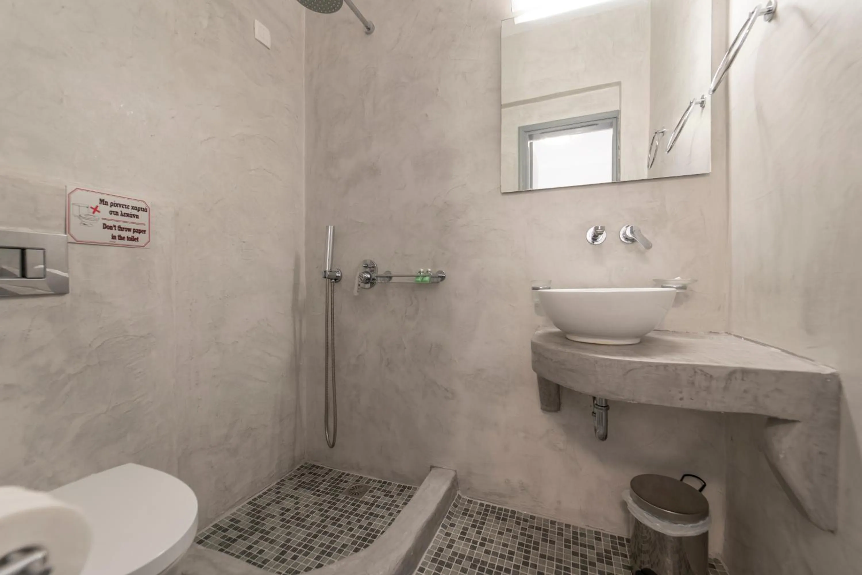 Black Coast Santorini