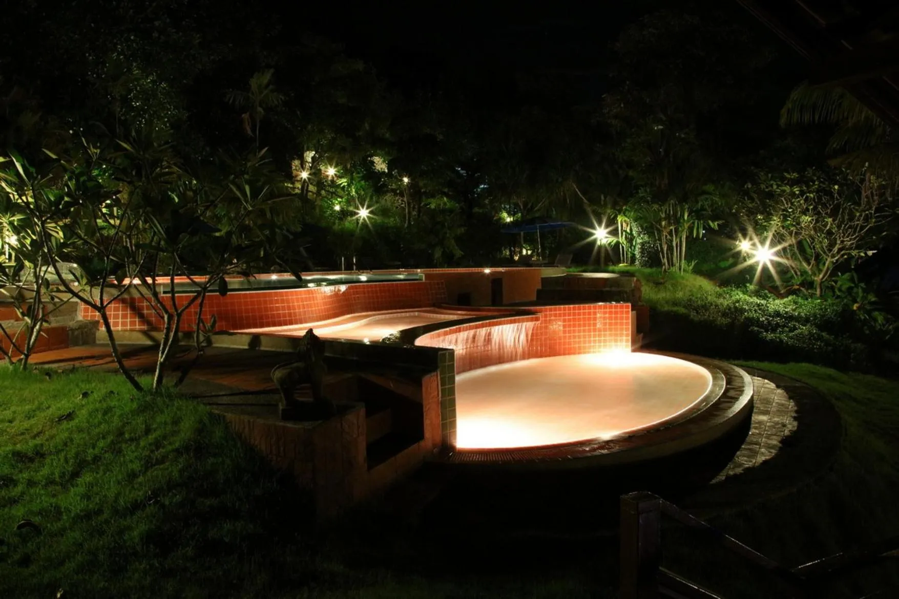 Night in Koh Mak Buri Hut Natural Resort