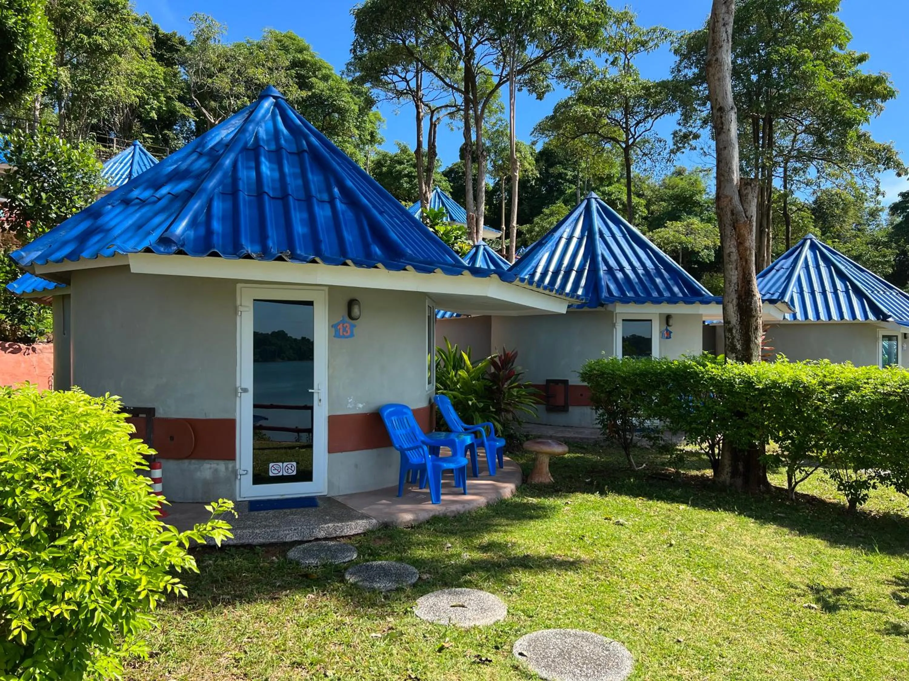 Property building in Koh Mak Buri Hut Natural Resort