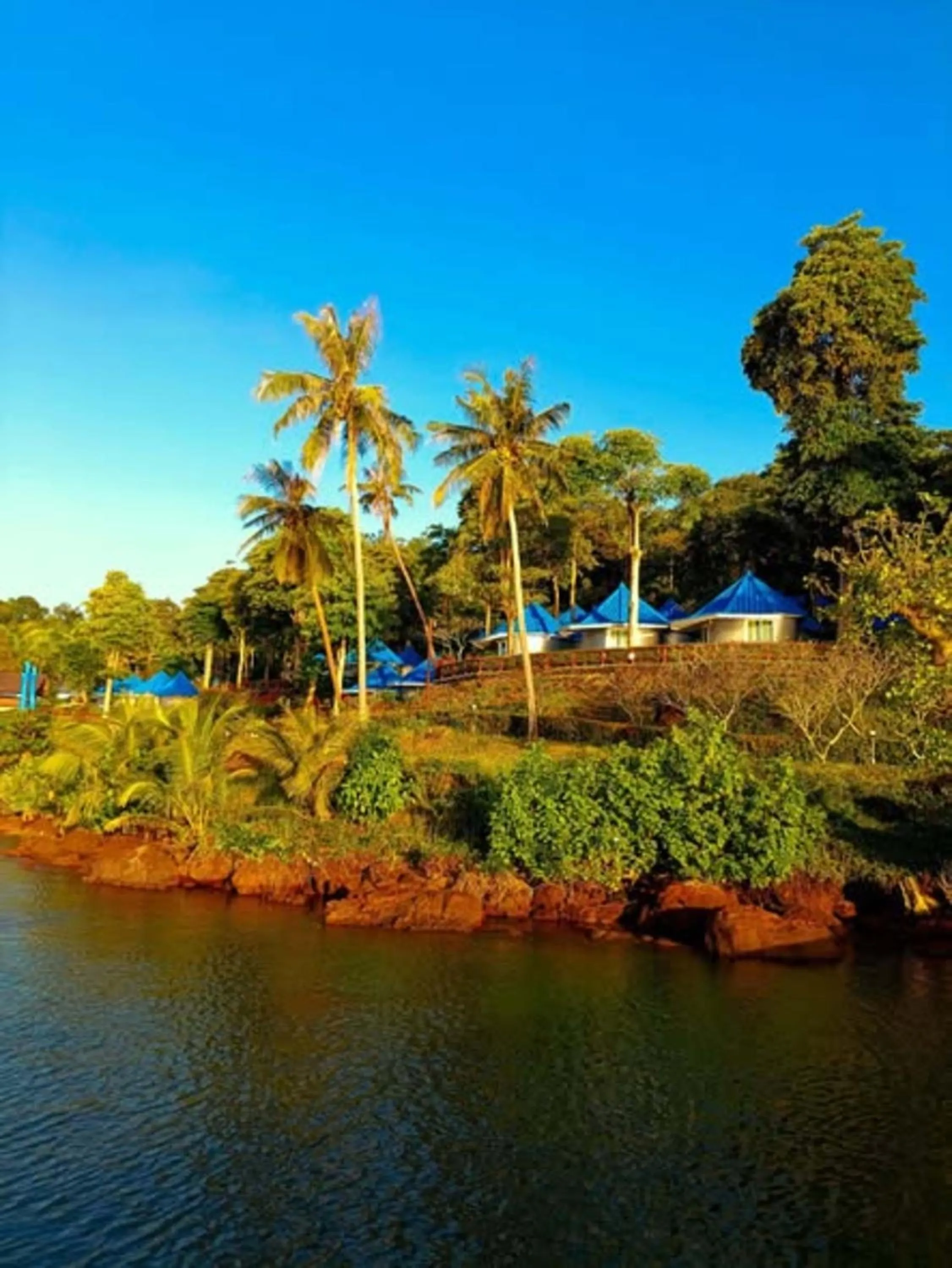 Property building in Koh Mak Buri Hut Natural Resort