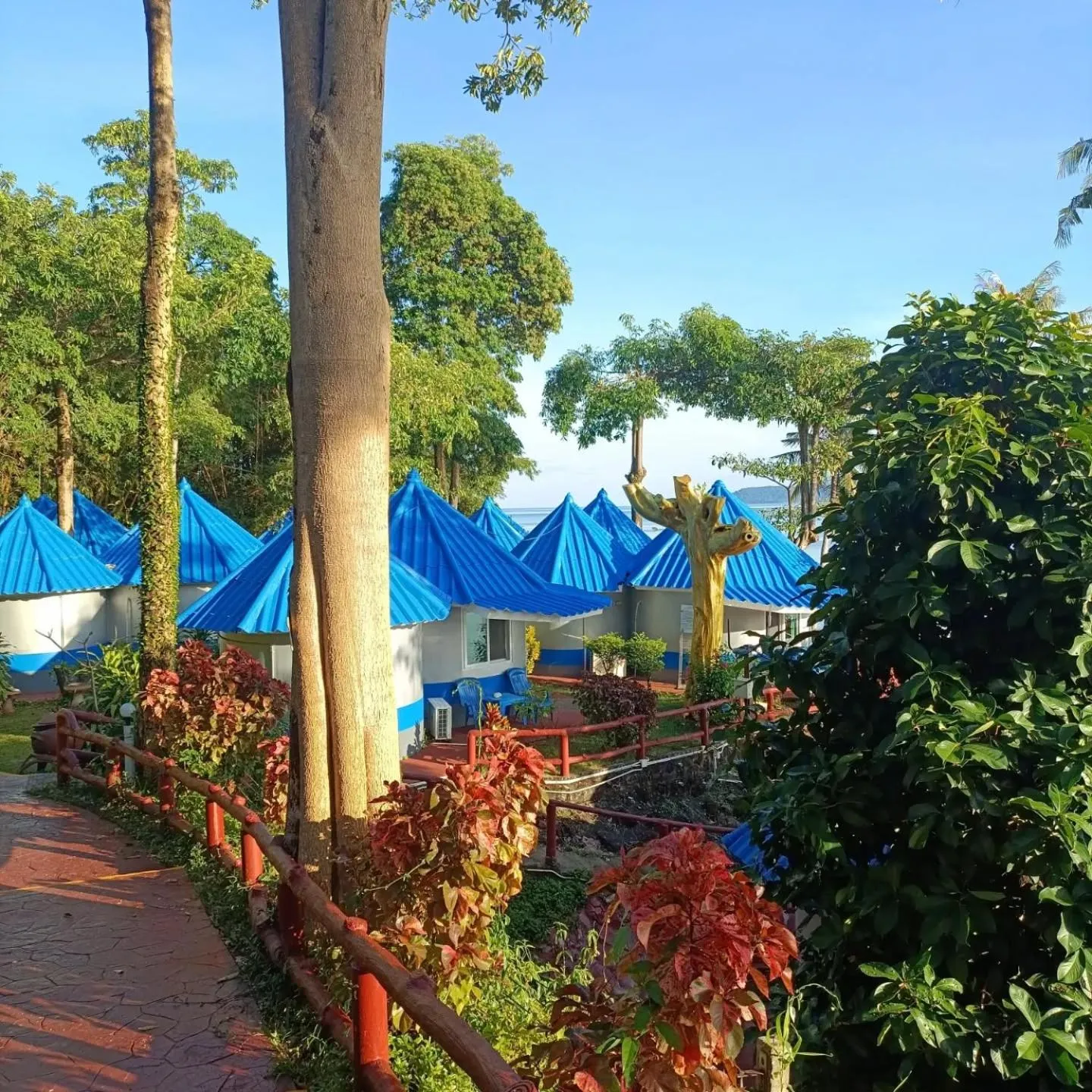 Property building in Koh Mak Buri Hut Natural Resort