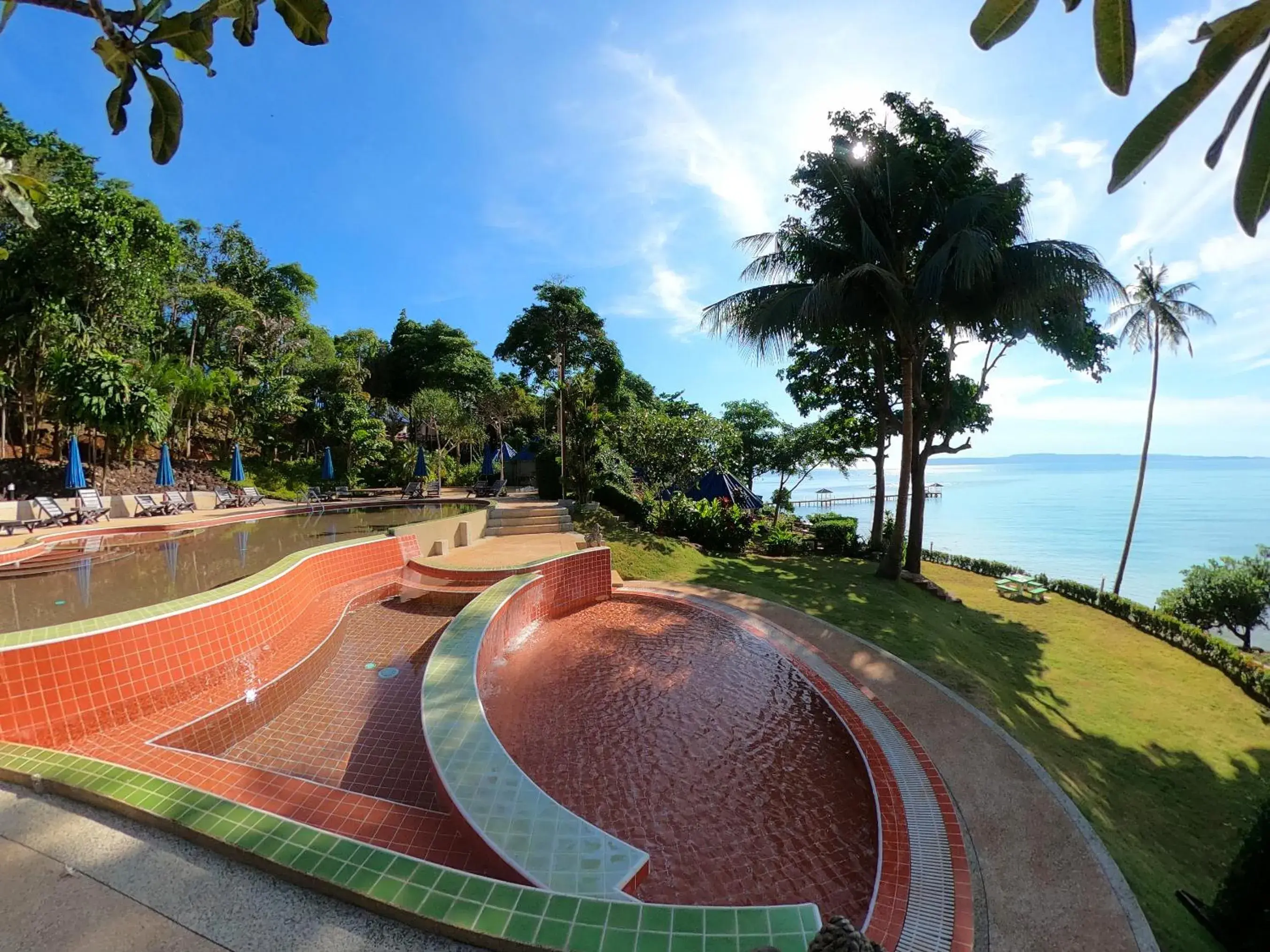 Pool view in Koh Mak Buri Hut Natural Resort Pool view in Koh Mak Buri Hut Natural Resort