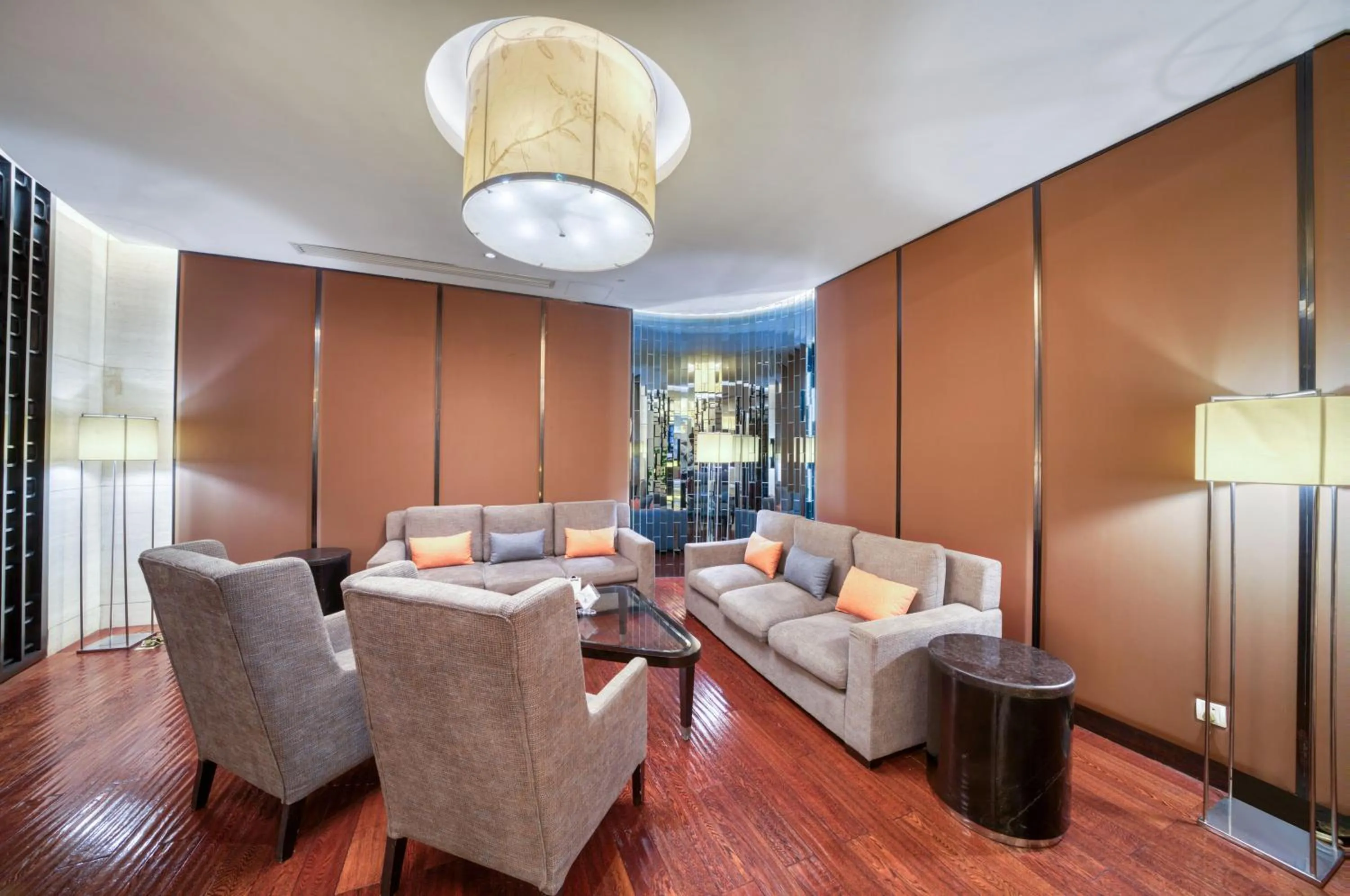 Seating area in Hangzhou HaiWaiHai Hotel