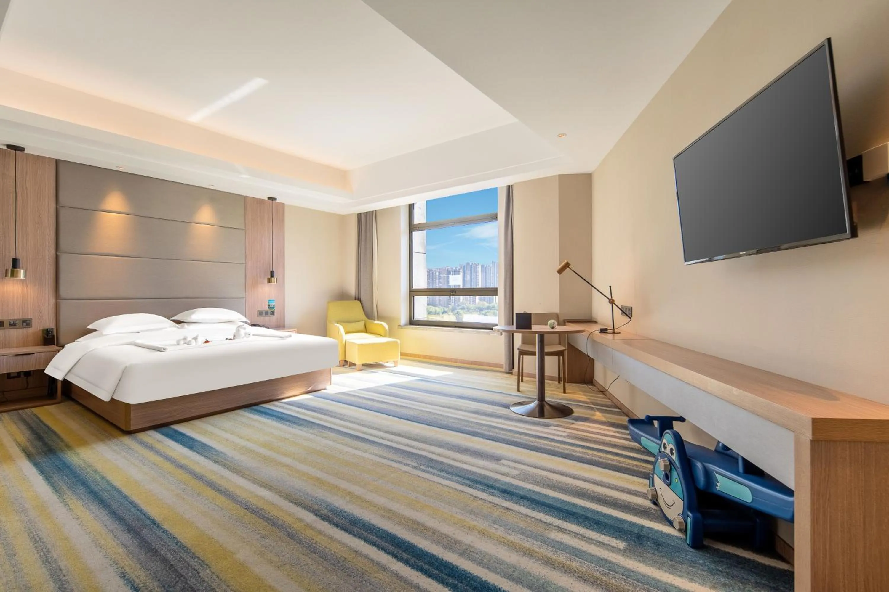 Bedroom, Bed in Holiday Inn Nantong Oasis International by IHG