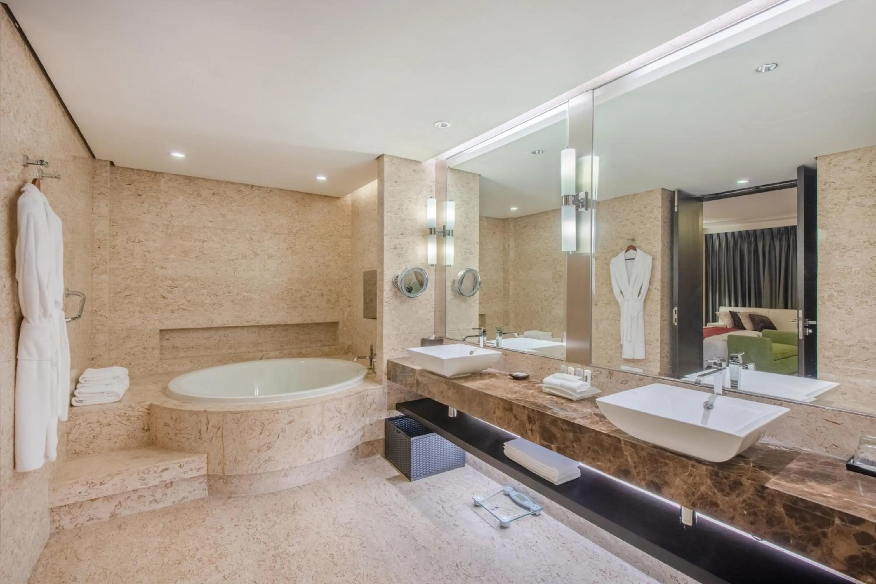 Bathroom in Holiday Inn Nantong Oasis International by IHG