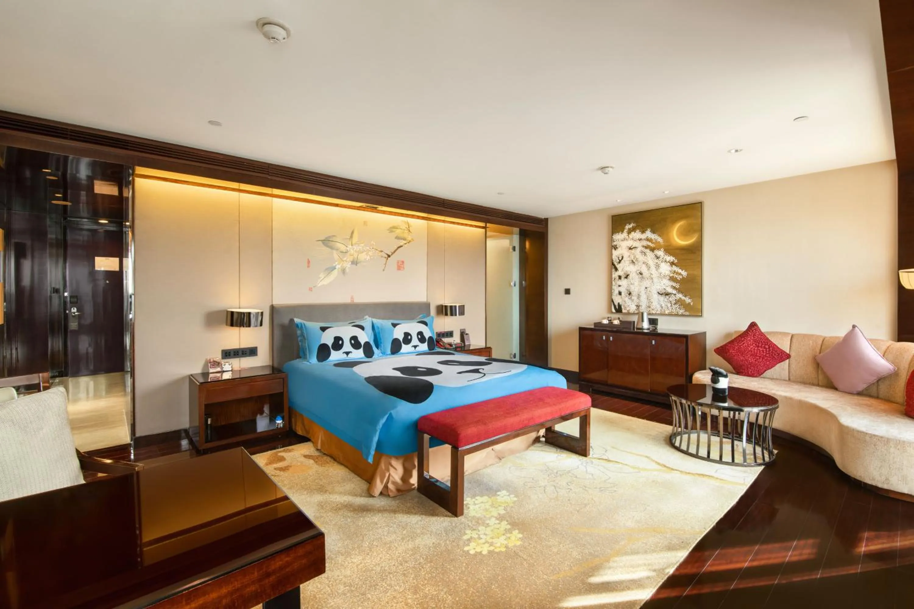 Bedroom, Bed in Crowne Plaza Chengdu Panda Garden by IHG
