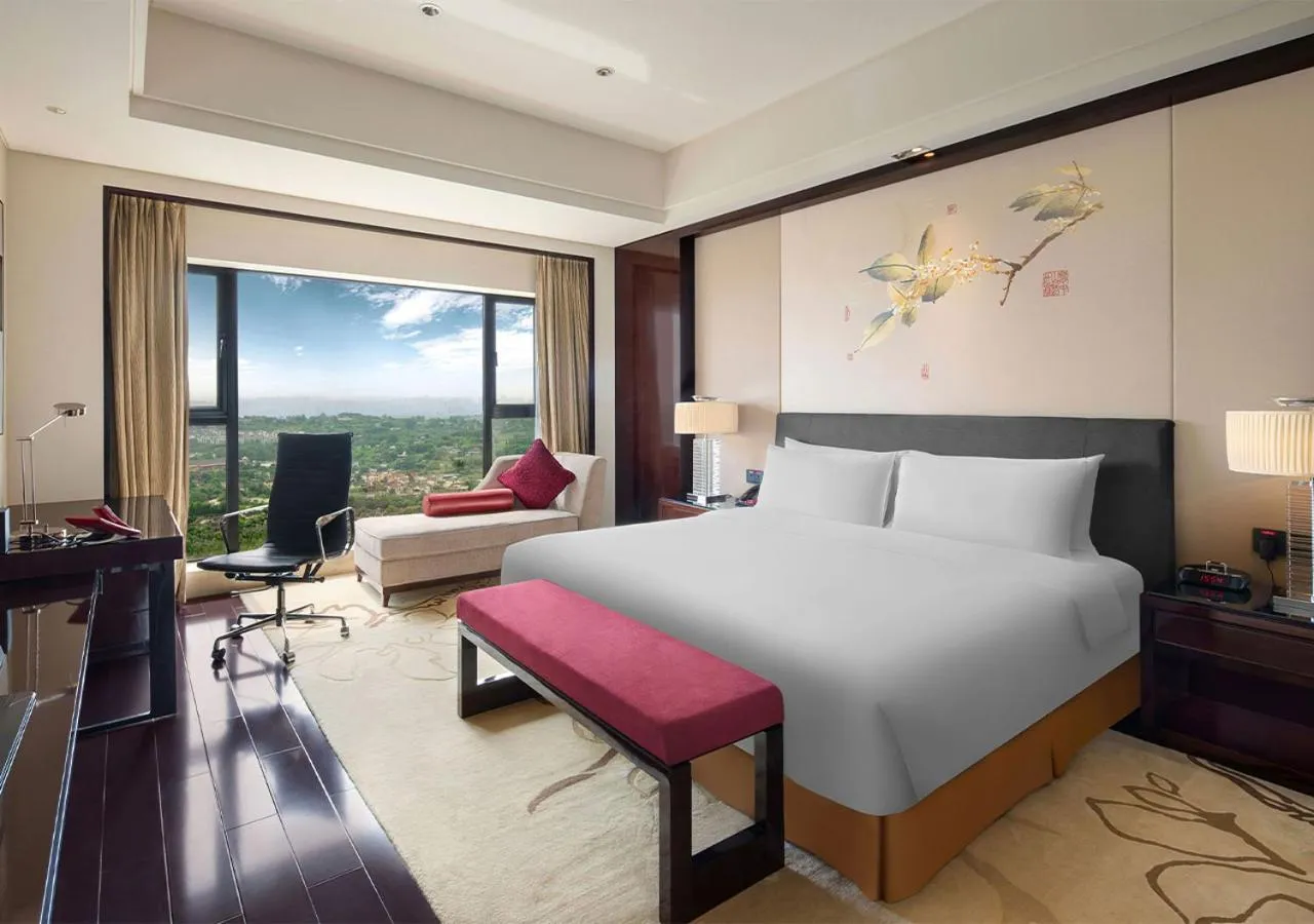 Bedroom, Bed in Crowne Plaza Chengdu Panda Garden by IHG