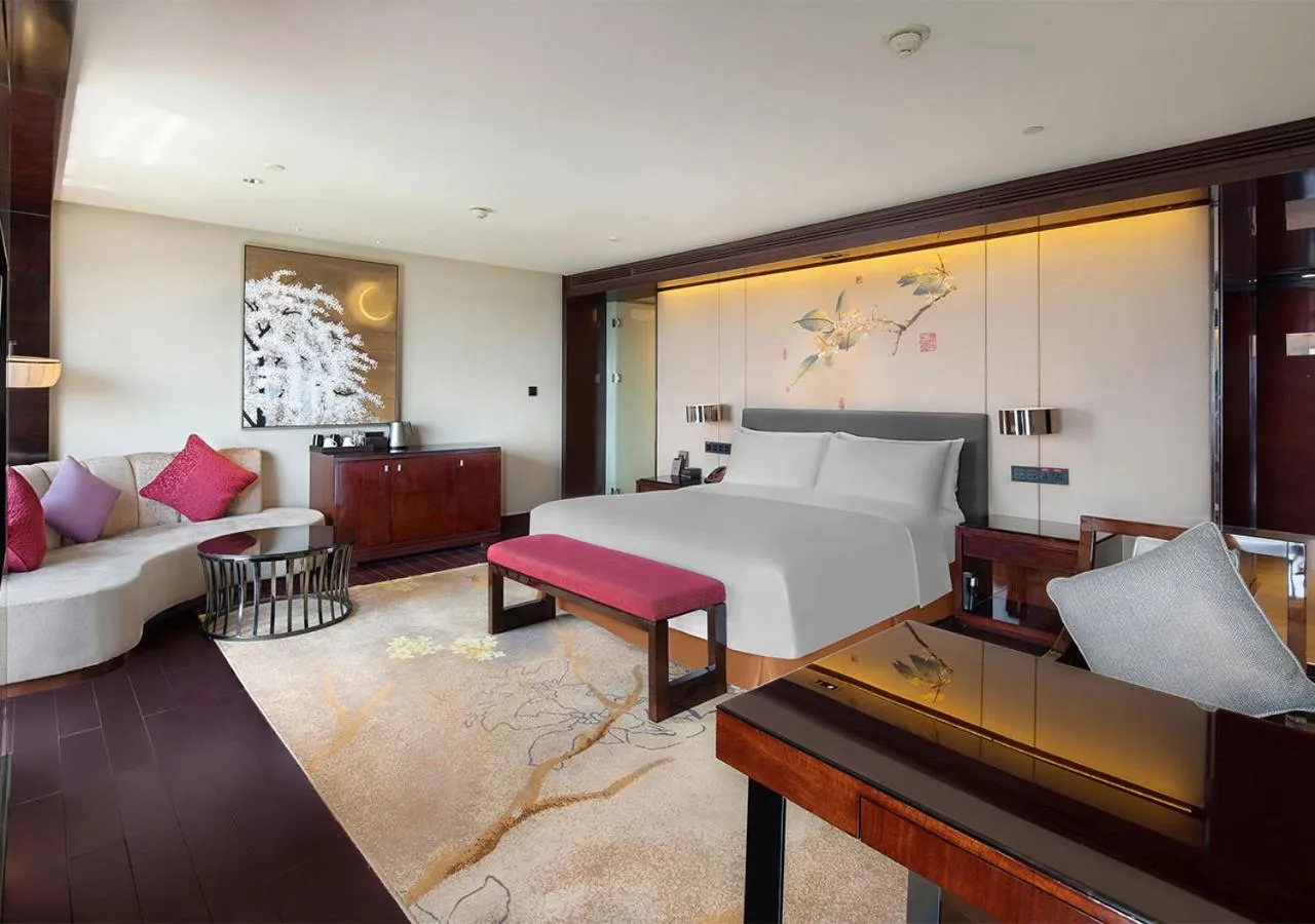 Bedroom, Bed in Crowne Plaza Chengdu Panda Garden by IHG