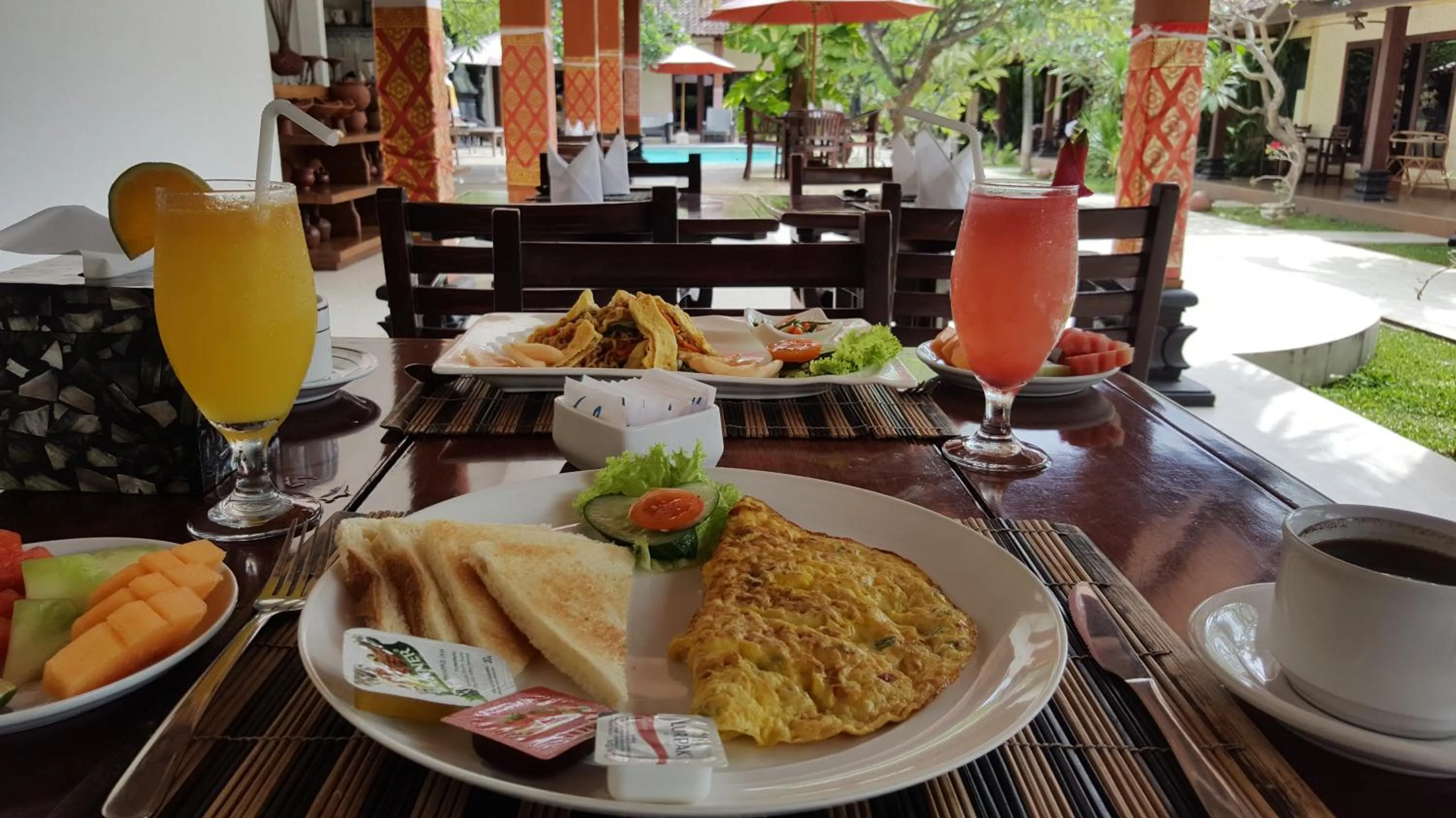 Breakfast in Hotel Melamun