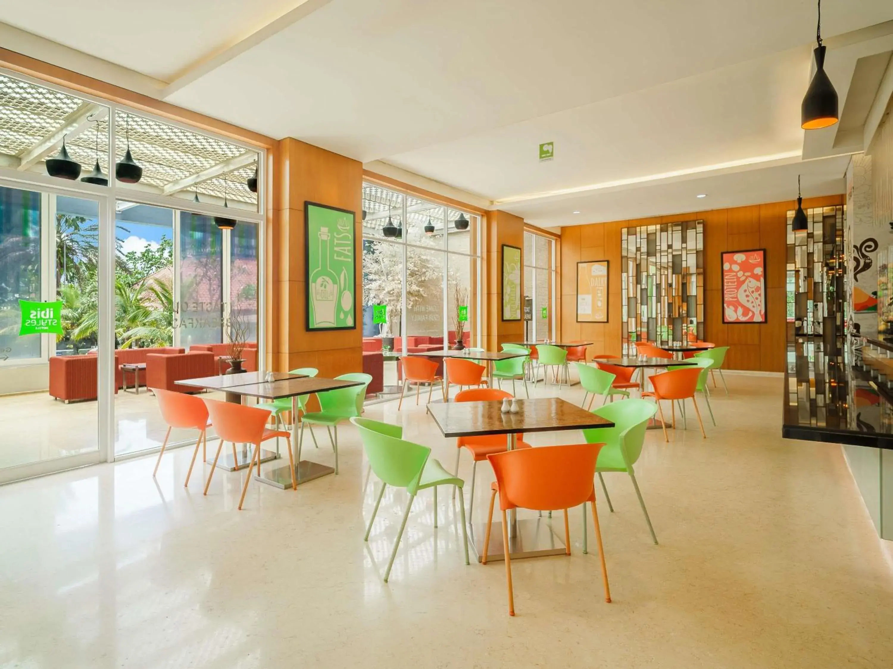 Restaurant/places to eat in Ibis Styles Solo Restaurant/places to eat in Ibis Styles Solo