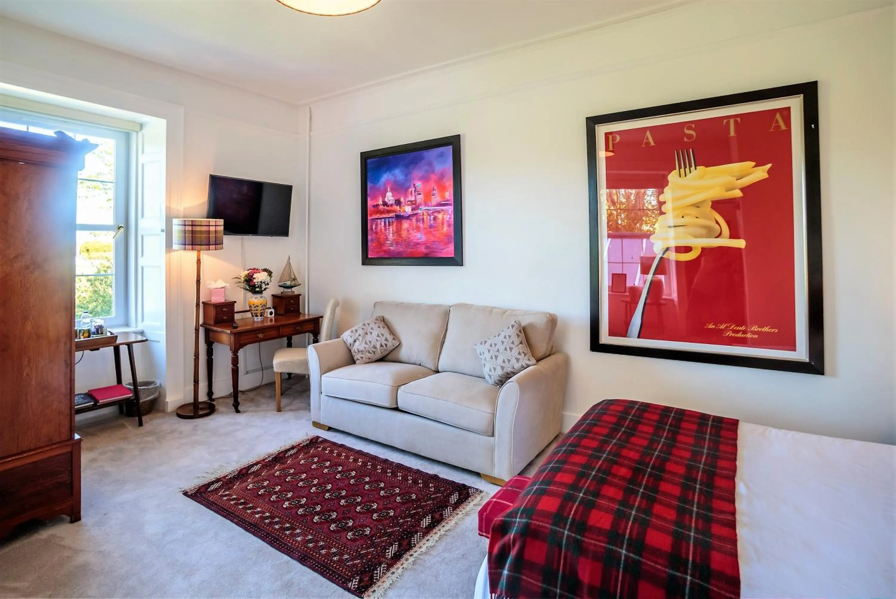 Photo of the whole room in Torrs Warren Country House Hotel