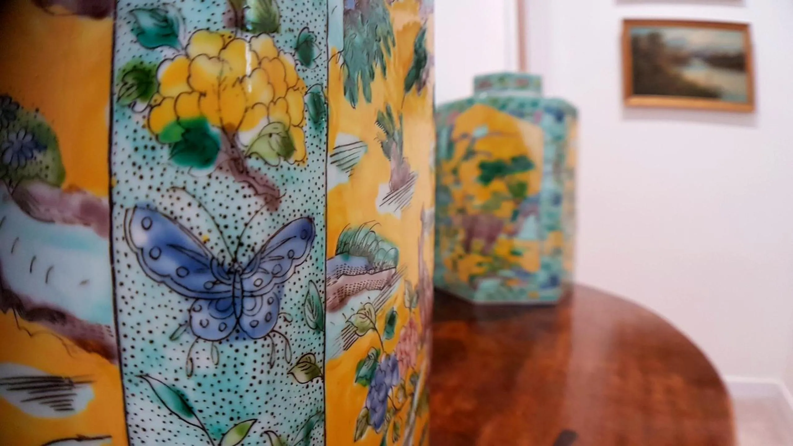 Decorative detail in Torrs Warren Country House Hotel