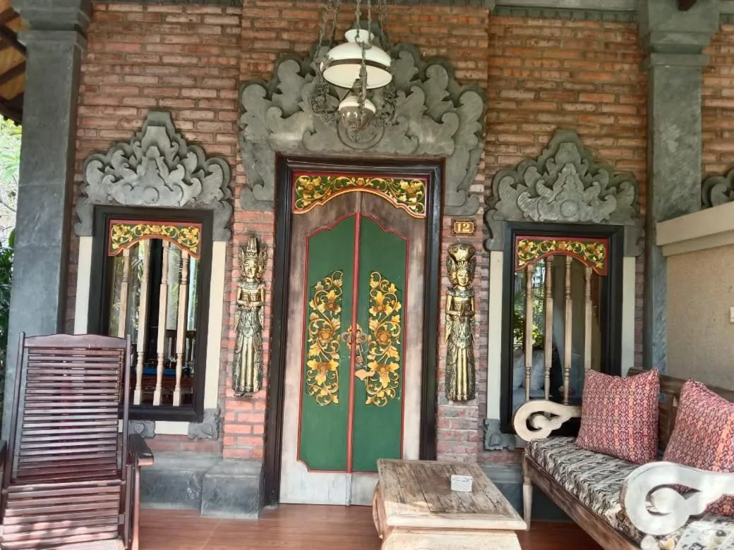 Tirta Sari Bungalow