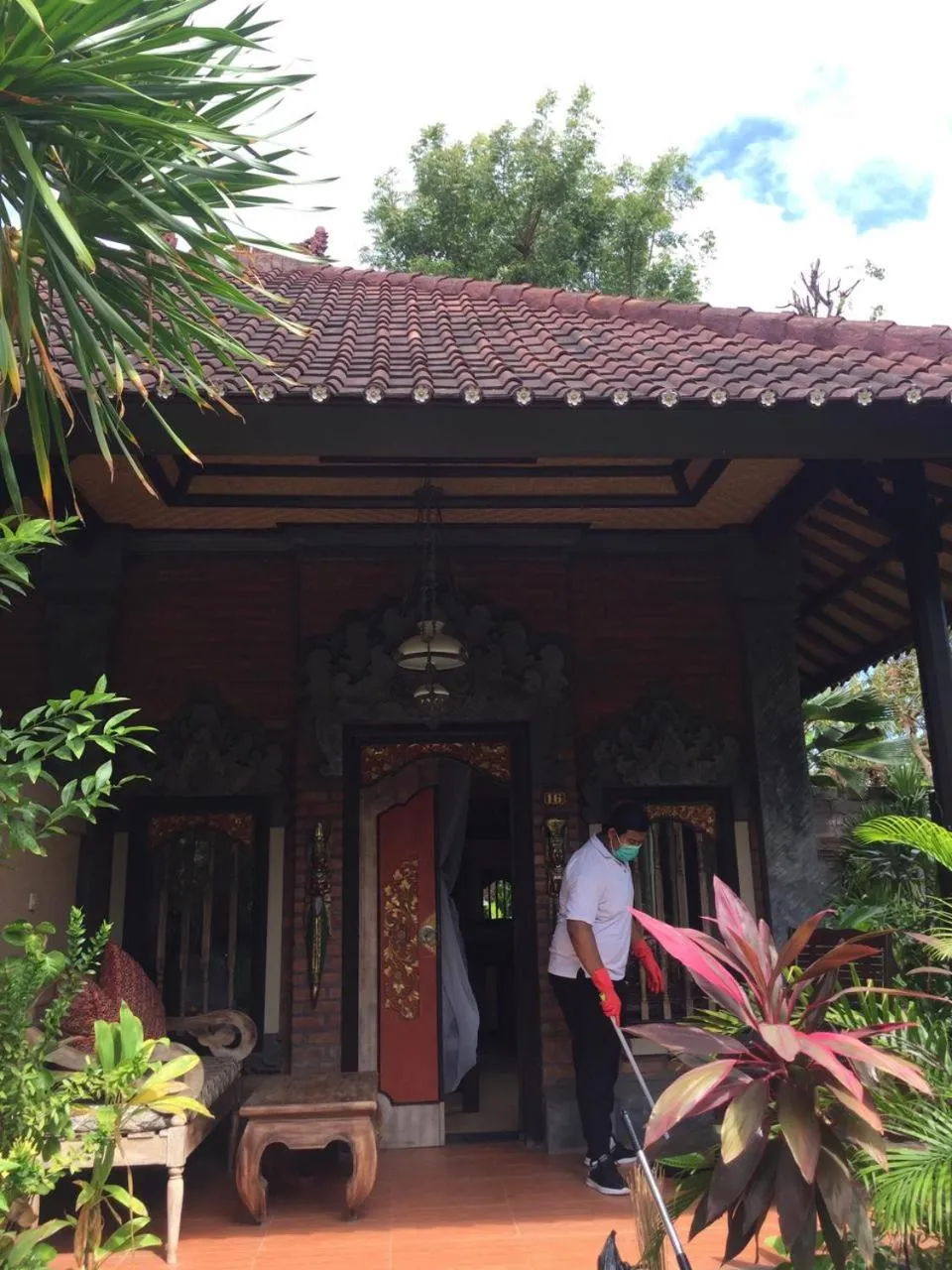 Staff in Tirta Sari Bungalow