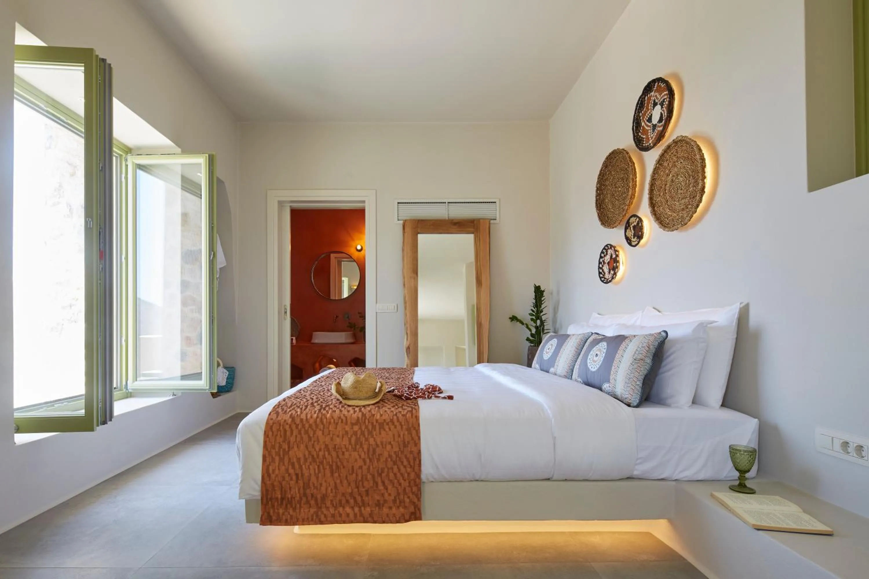 Bedroom, Bed in Aeon Suites - Adults Only