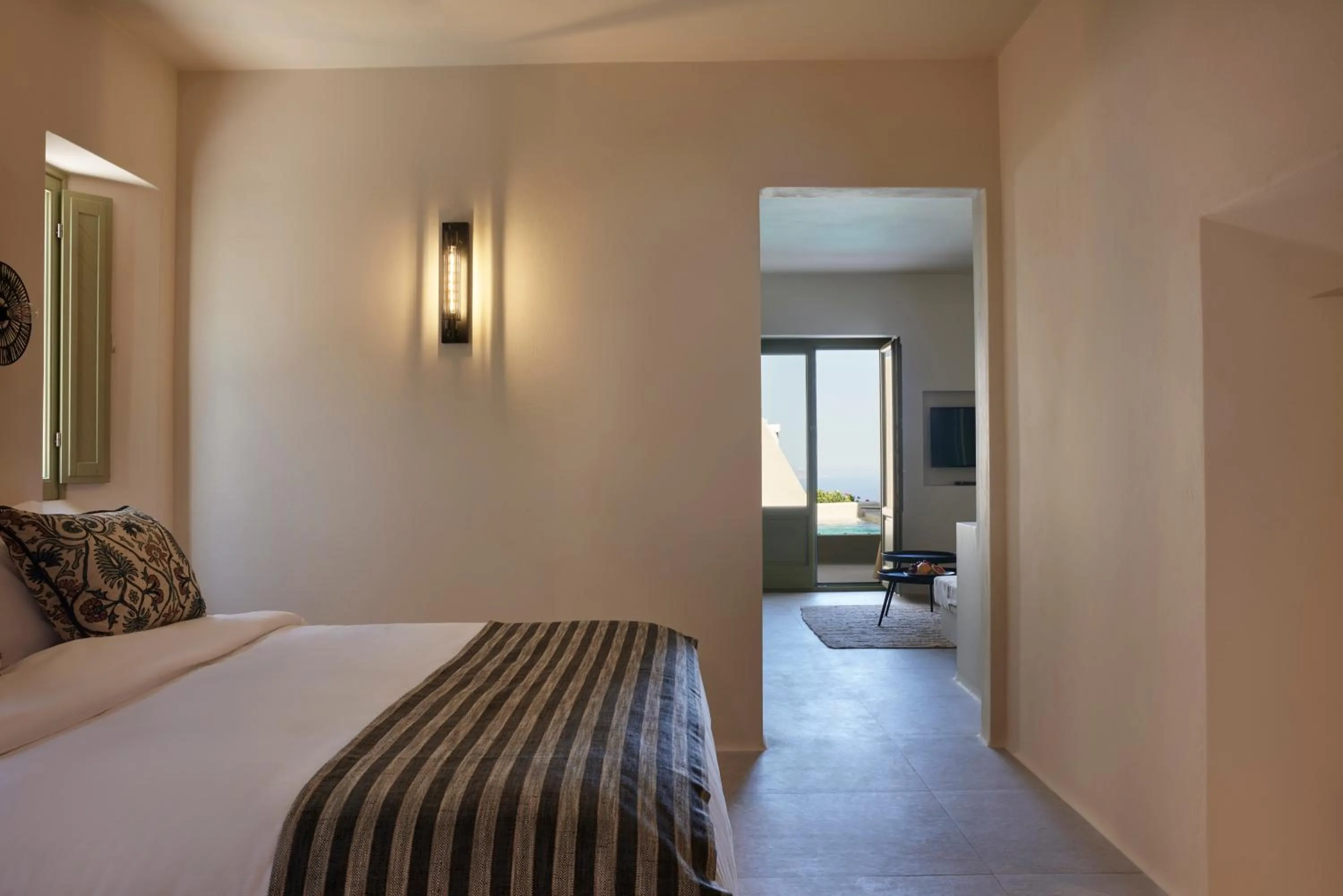 Bedroom, Bed in Aeon Suites - Adults Only