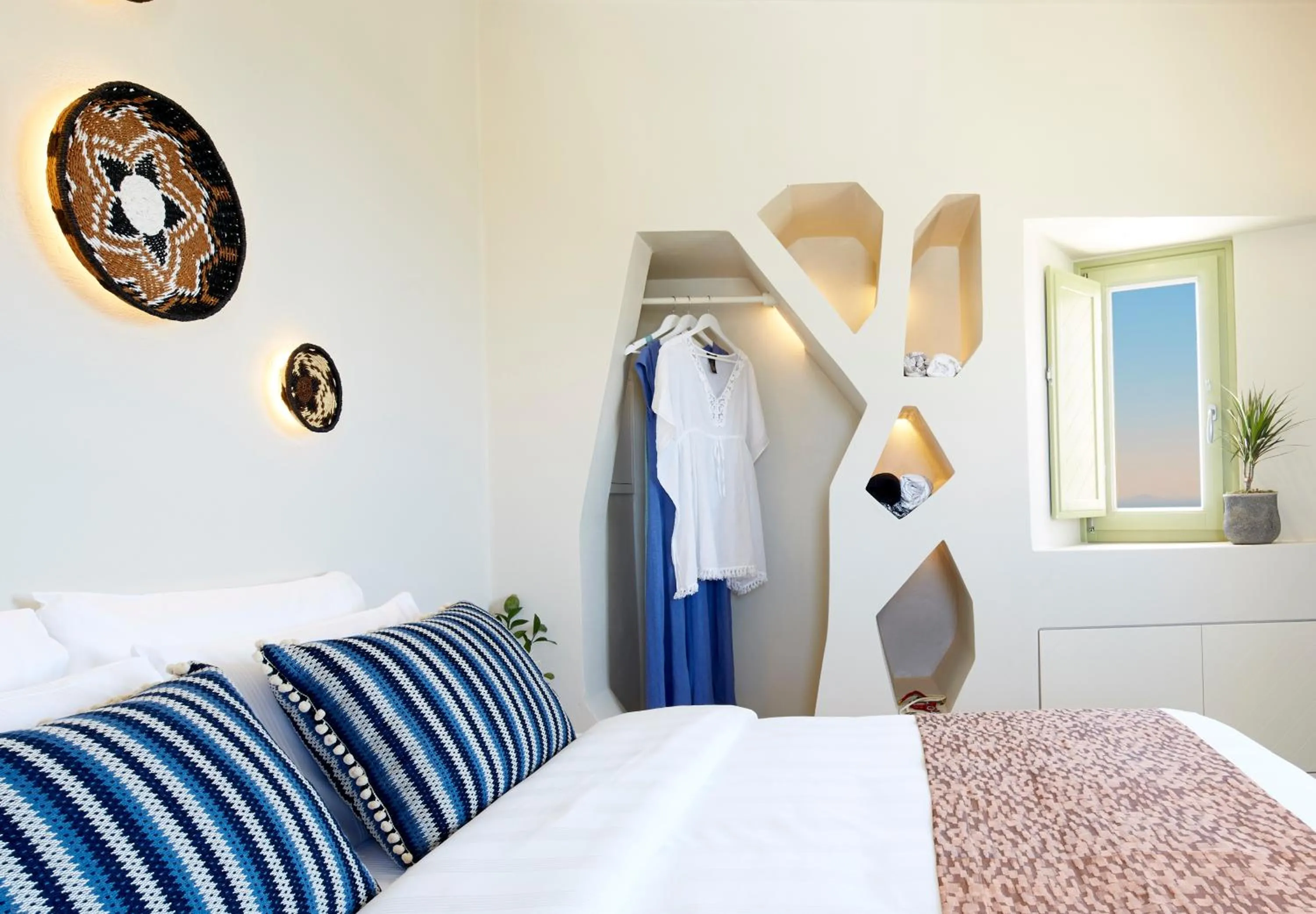 Bedroom, Bed in Aeon Suites - Adults Only