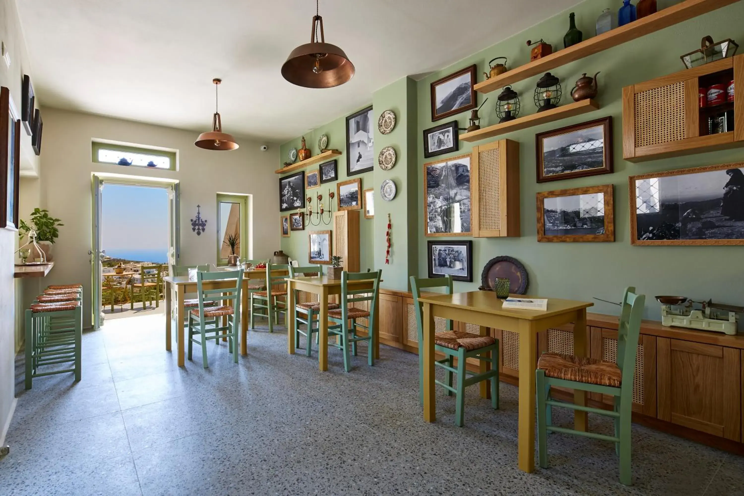 Restaurant/places to eat in Aeon Suites - Adults Only Restaurant/places to eat in Aeon Suites - Adults Only