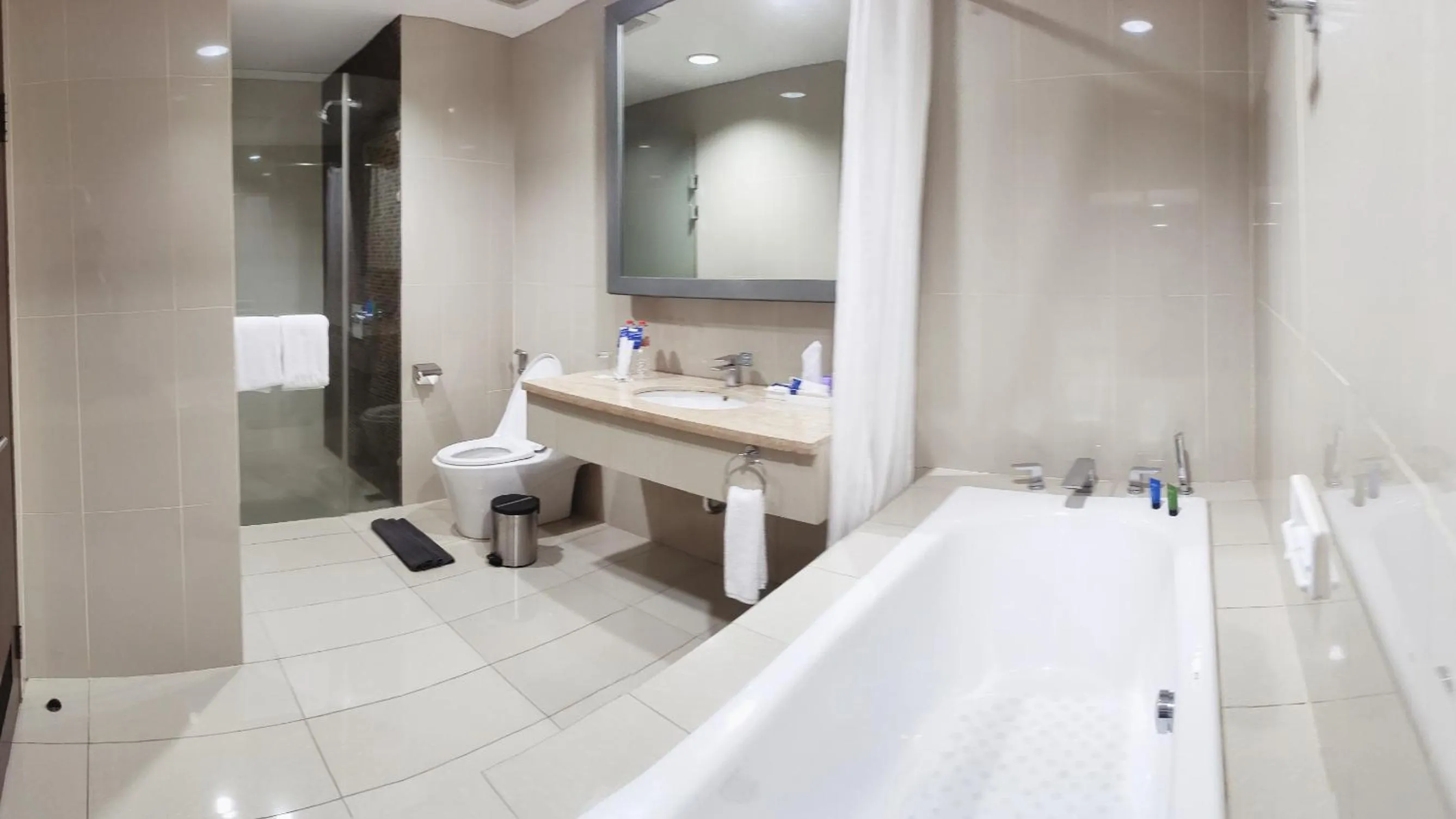 Bathroom in Aston Purwokerto Hotel & Conference Center