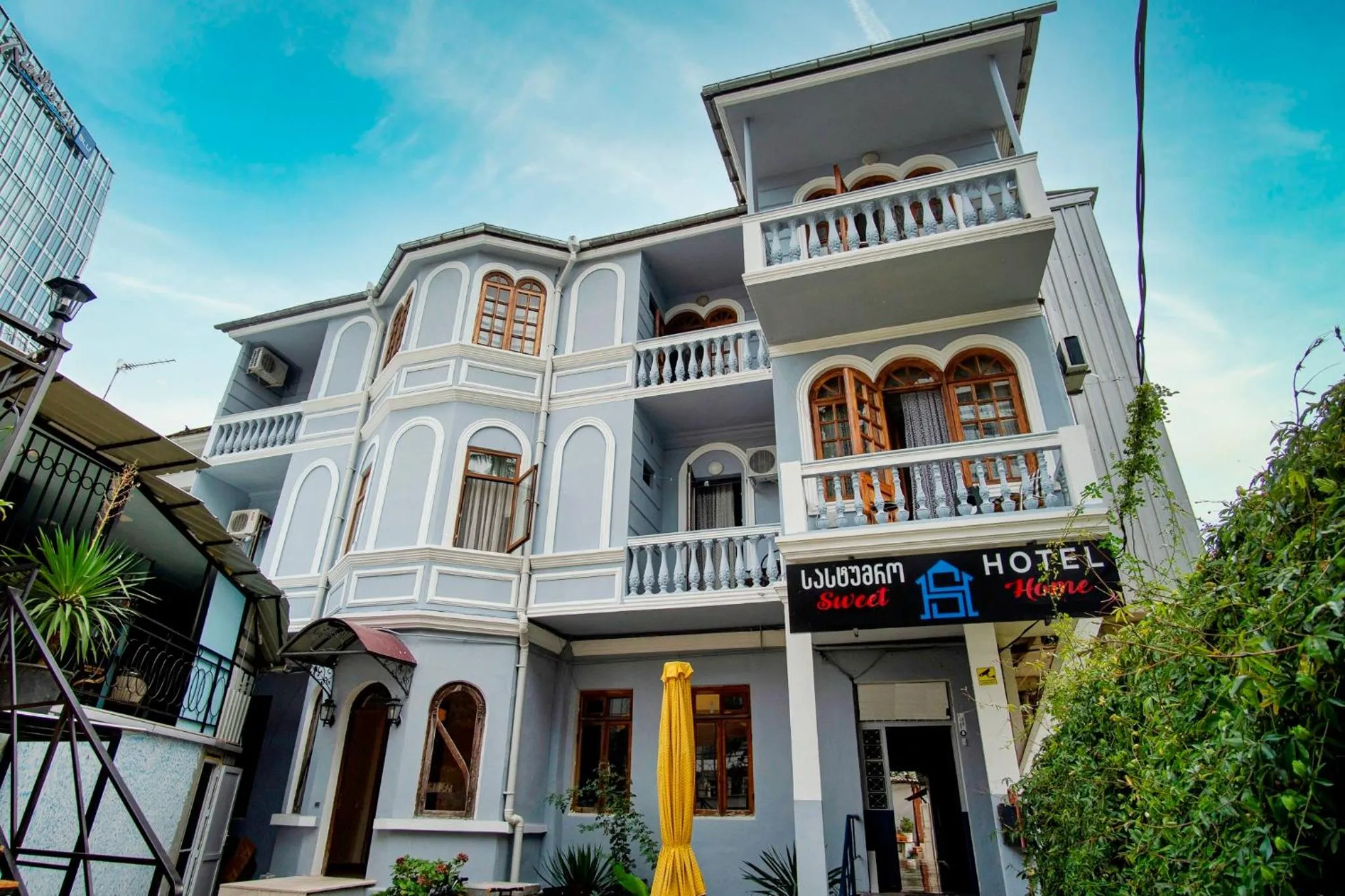 Property building in Sweet Home at Ninoshvili 3