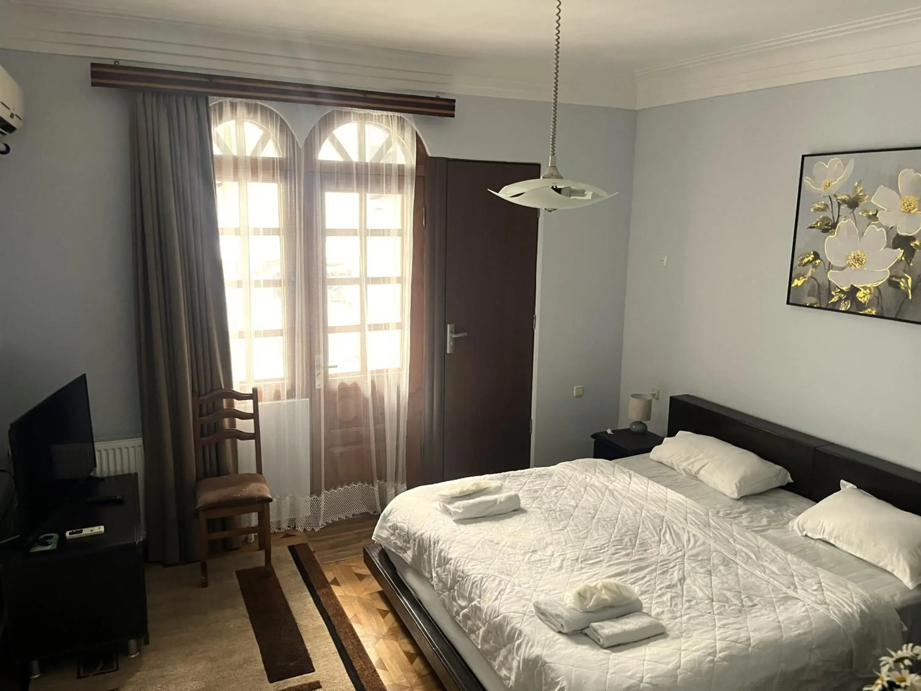 Double Room with Balcony in Sweet Home at Ninoshvili 3 Double Room with Balcony in Sweet Home at Ninoshvili 3