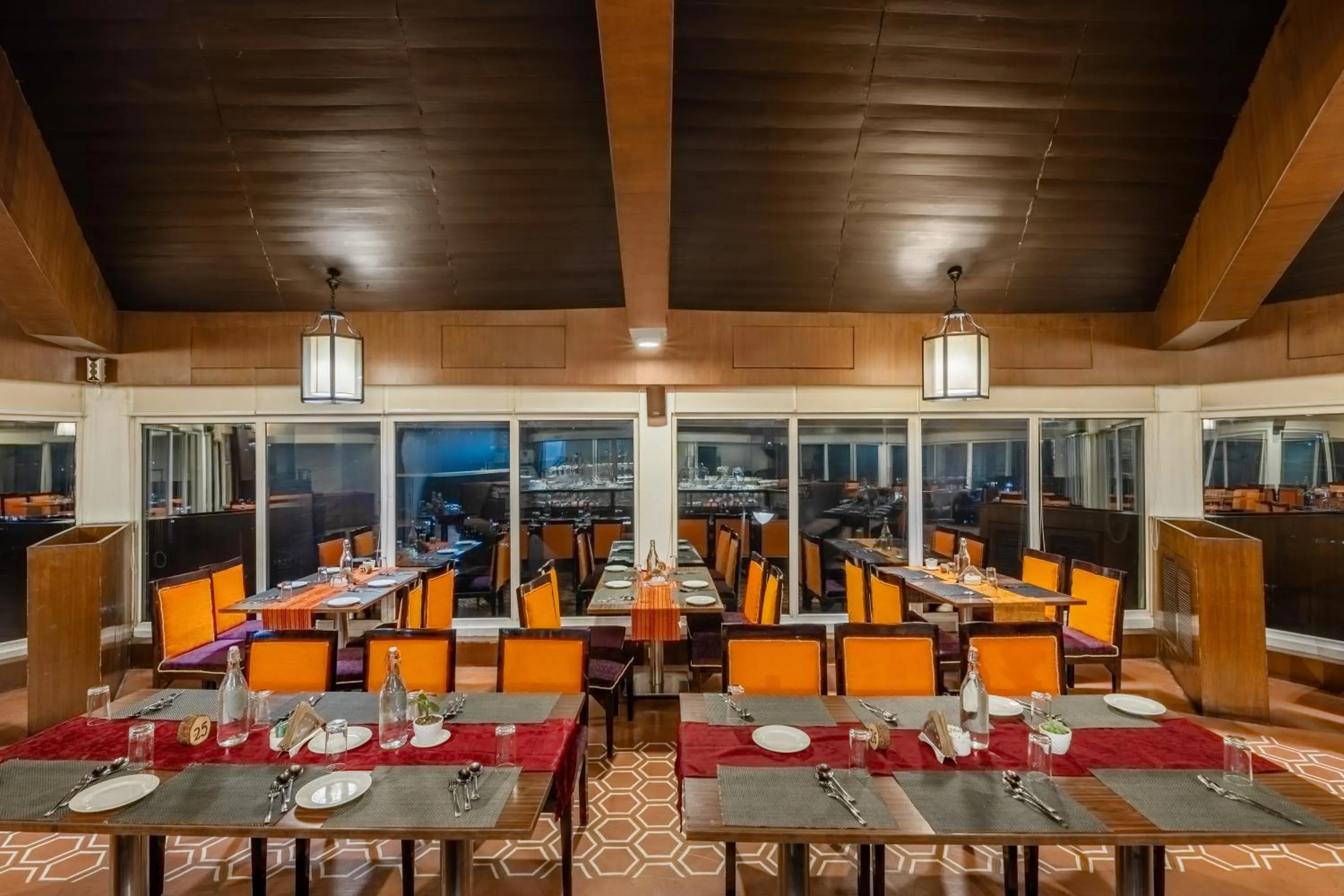 Restaurant/places to eat in Sterling Darjeeling