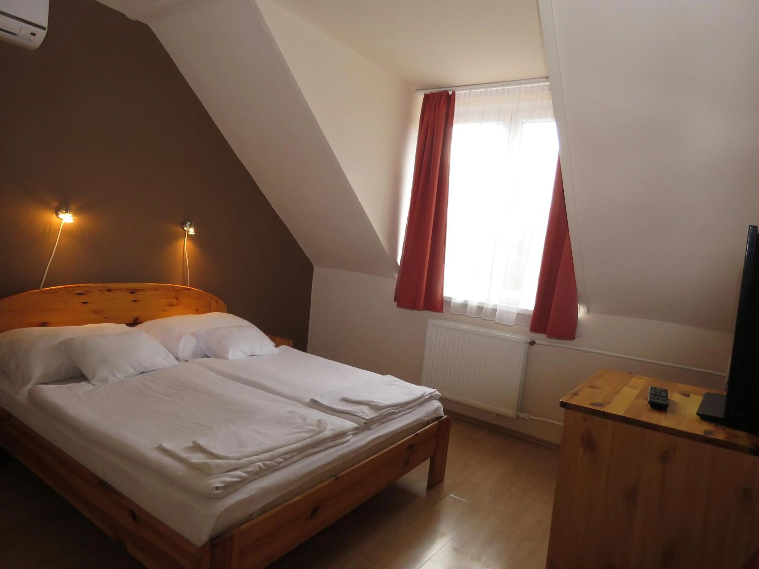 Bed in Thermál Apartmanház