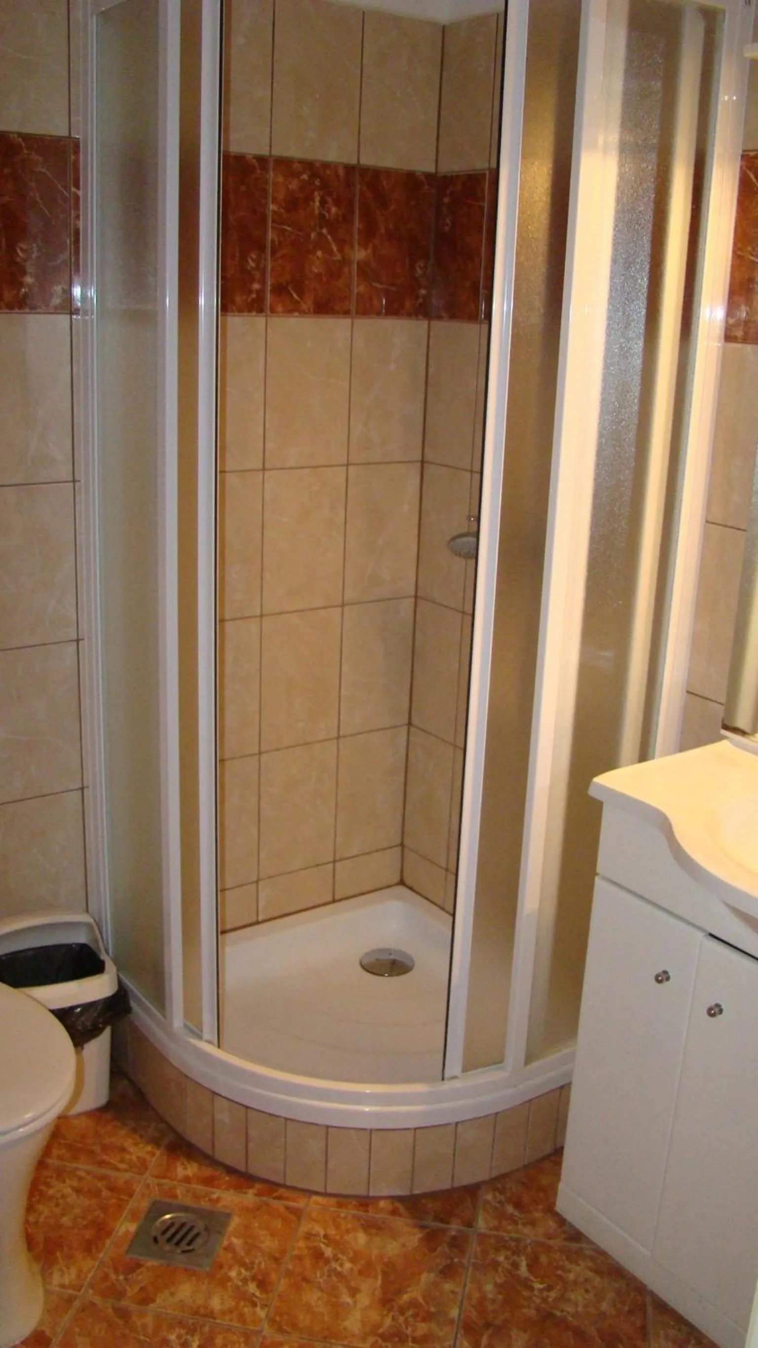 Shower in Thermál Apartmanház