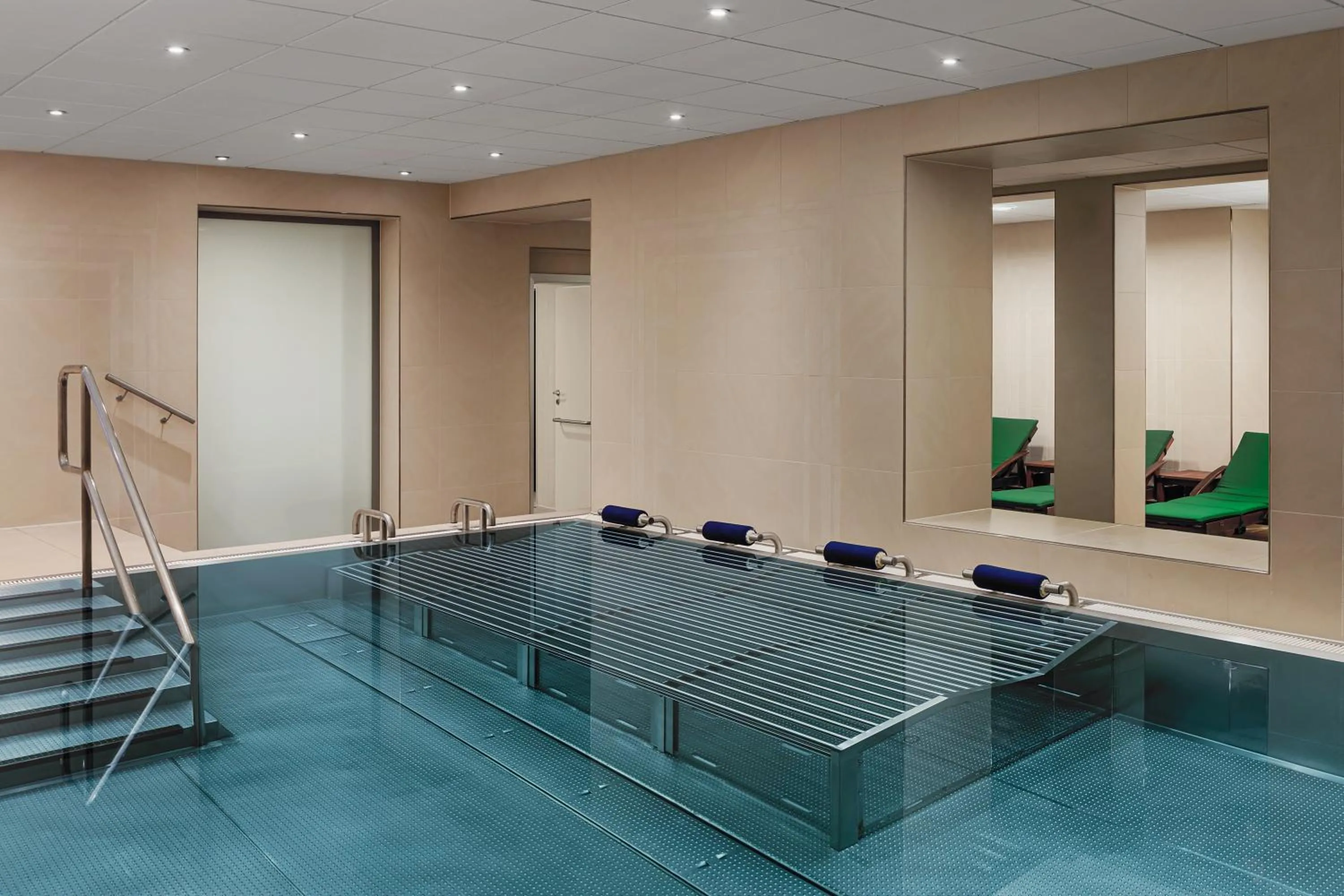 Swimming pool in Harvey Spa Hotel