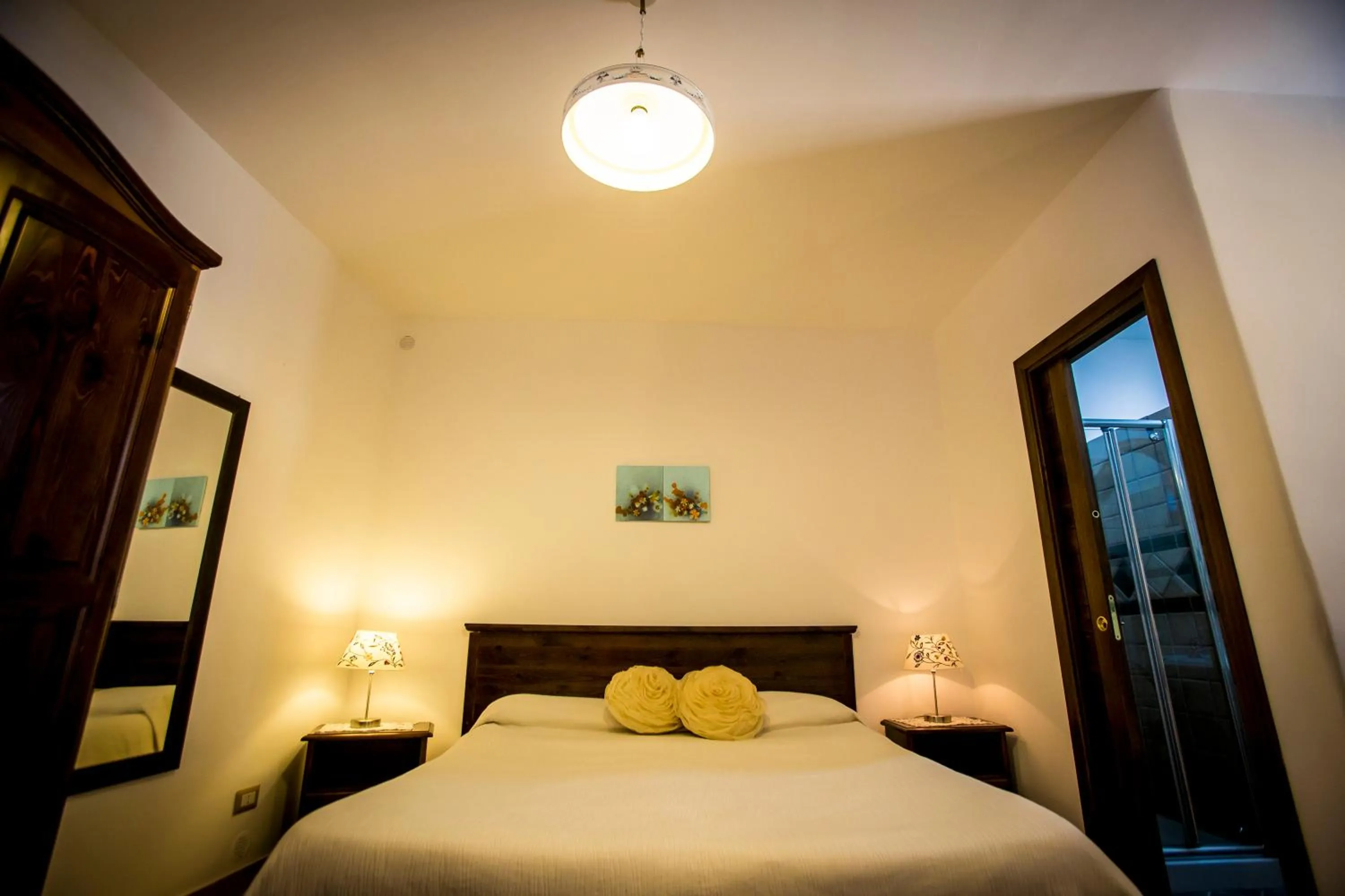 Photo of the whole room, Bed in Resort Al Belvedere Salina